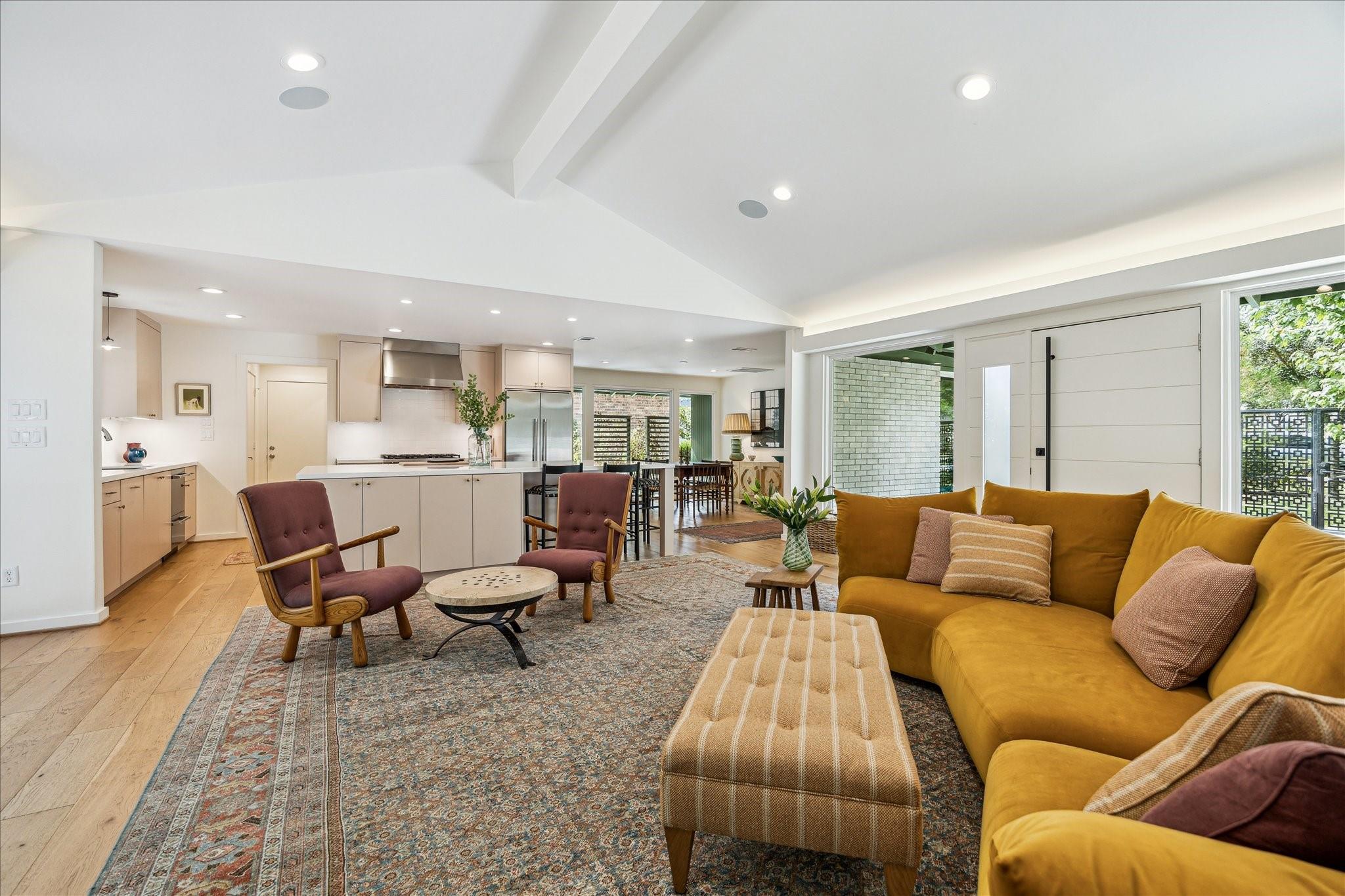 414 E Gaywood Drive, Houston