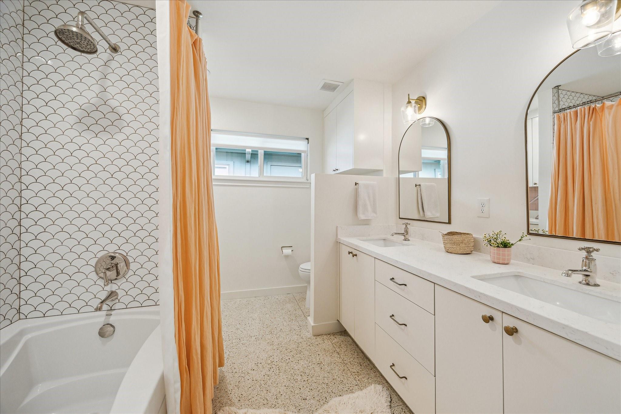 414 E Gaywood Drive, Houston