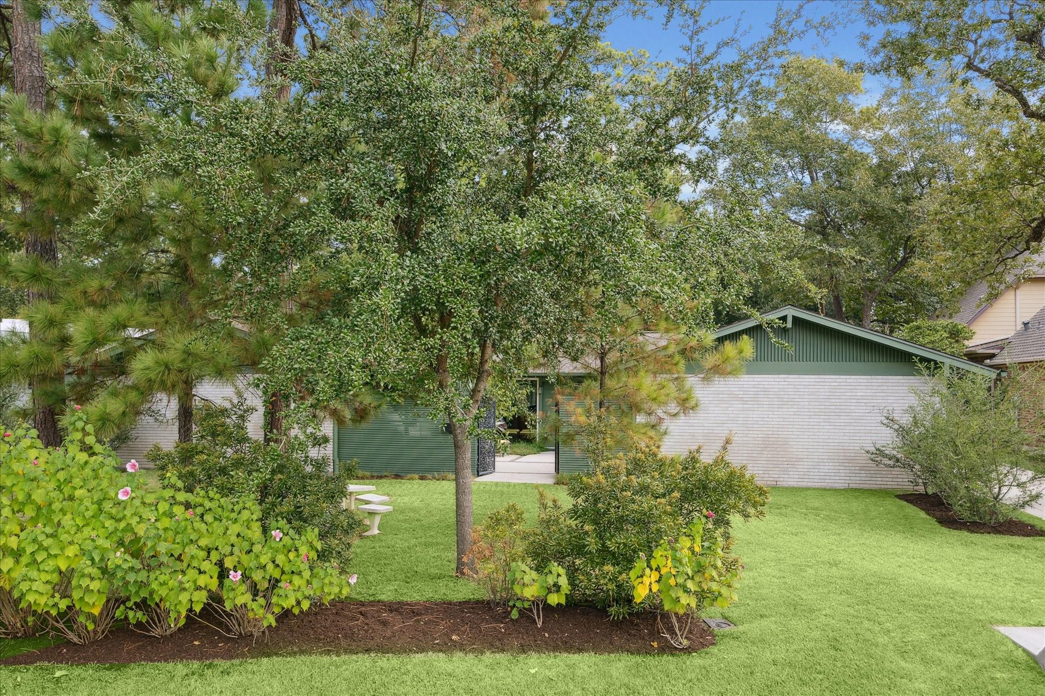 414 E Gaywood Drive, Houston