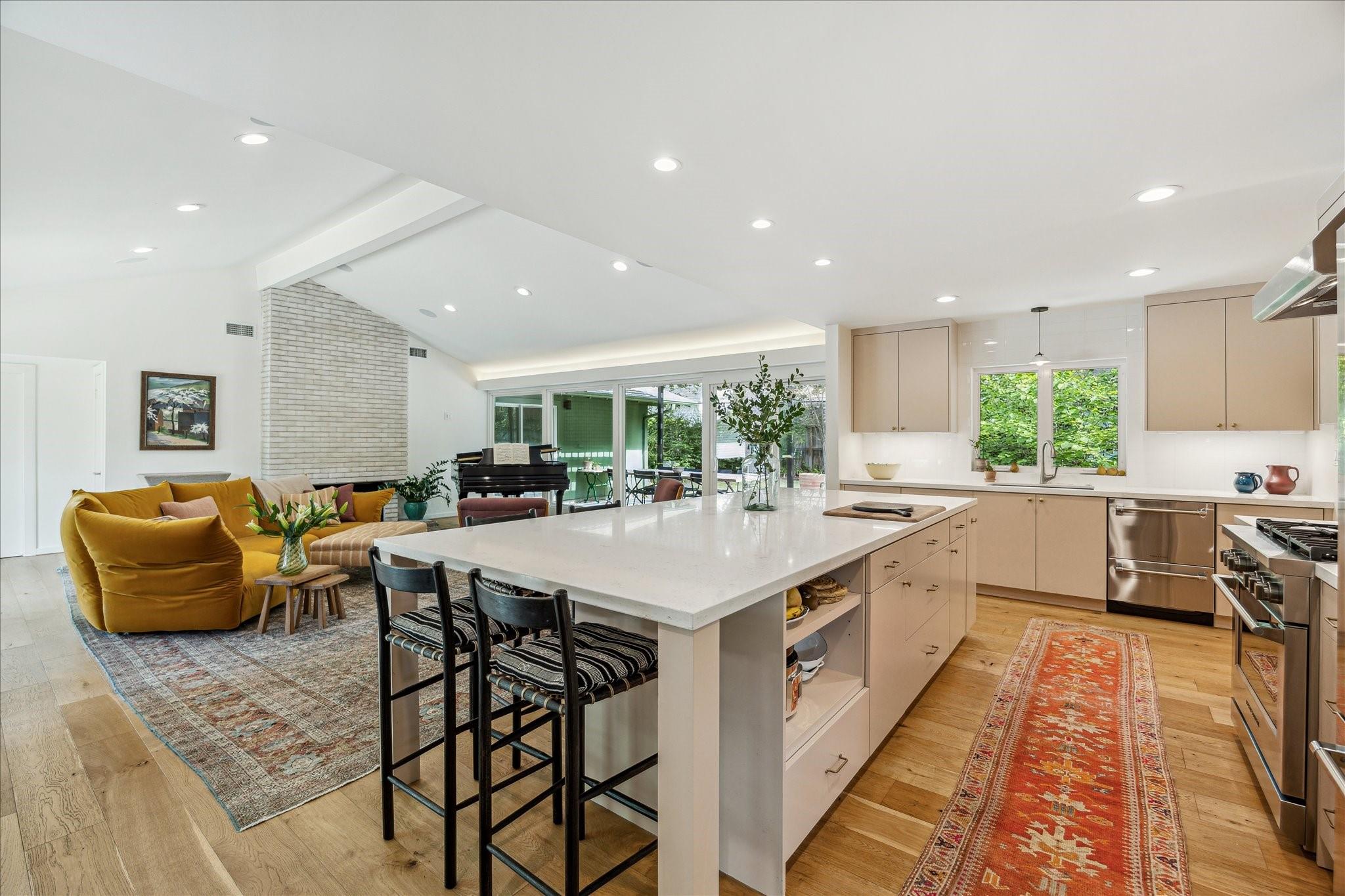 414 E Gaywood Drive, Houston