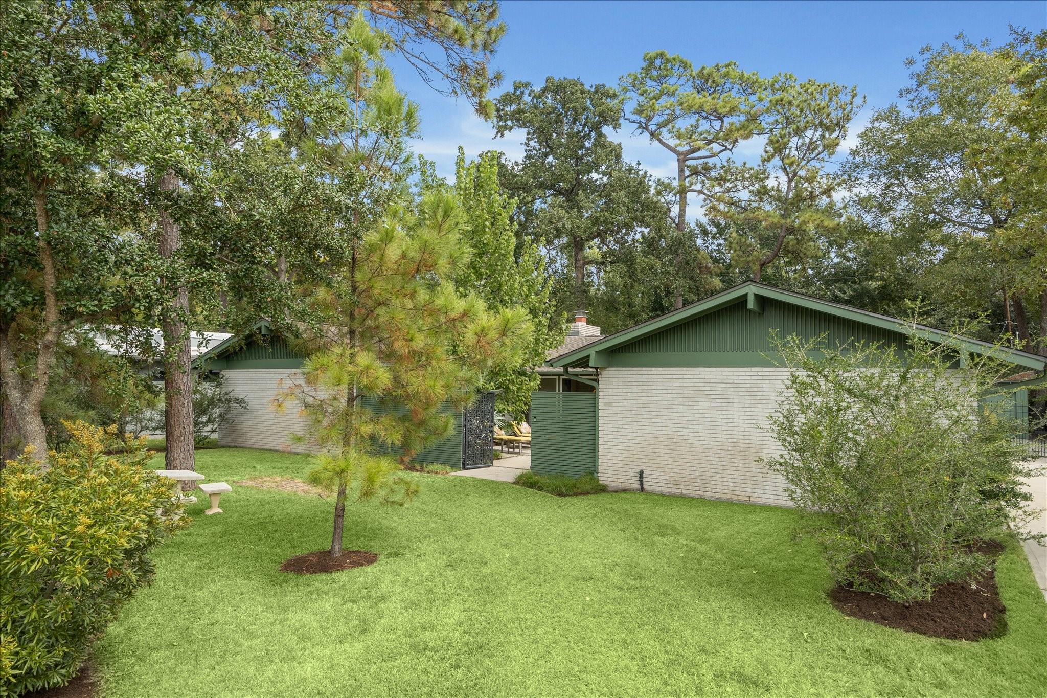 414 E Gaywood Drive, Houston