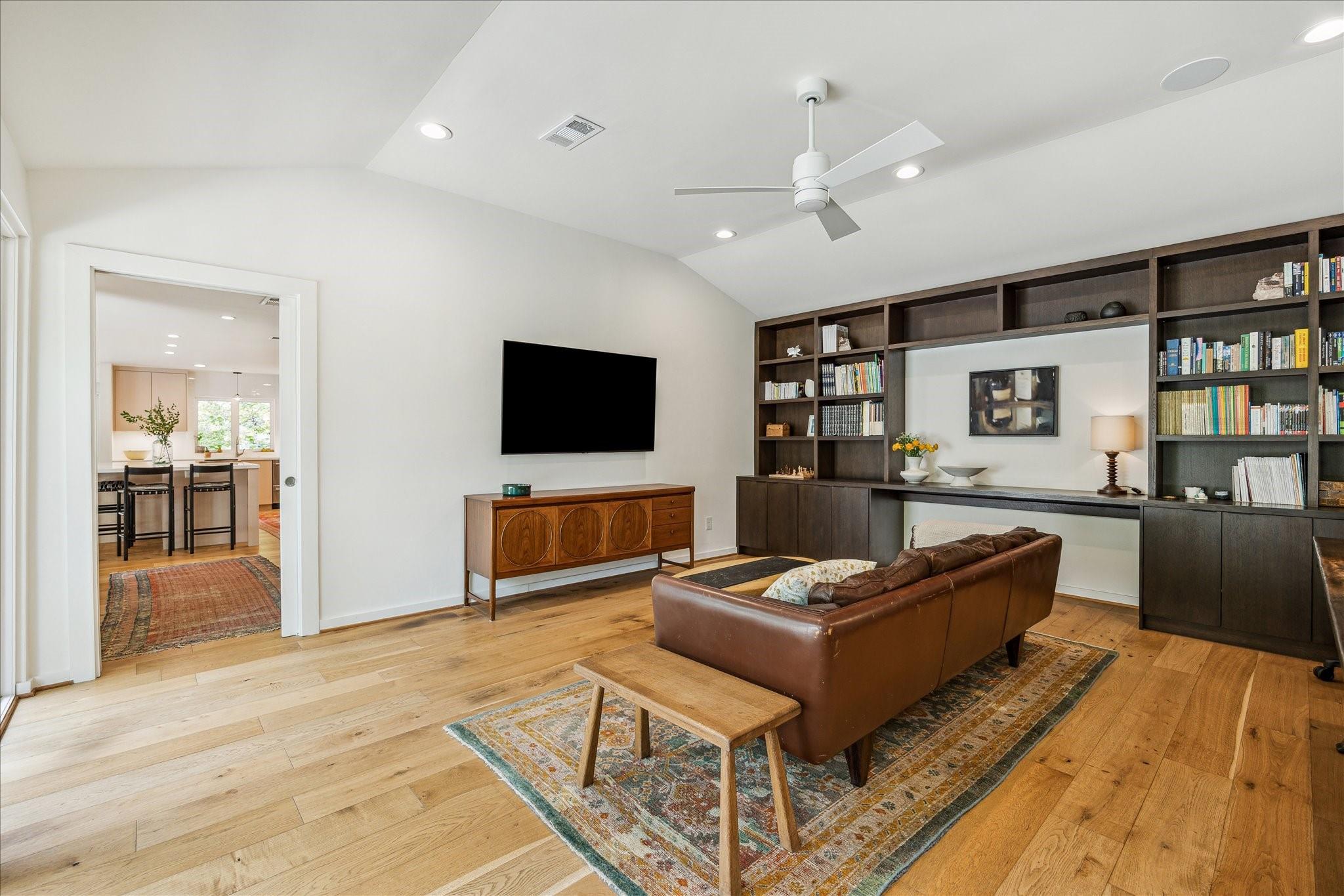 414 E Gaywood Drive, Houston