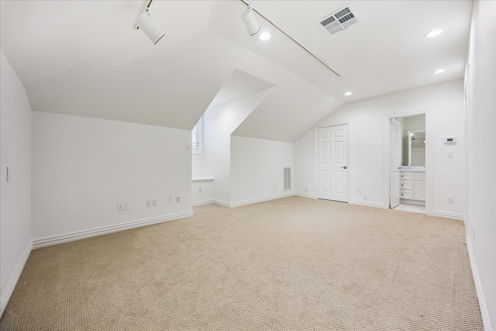5034 Tangle Lane