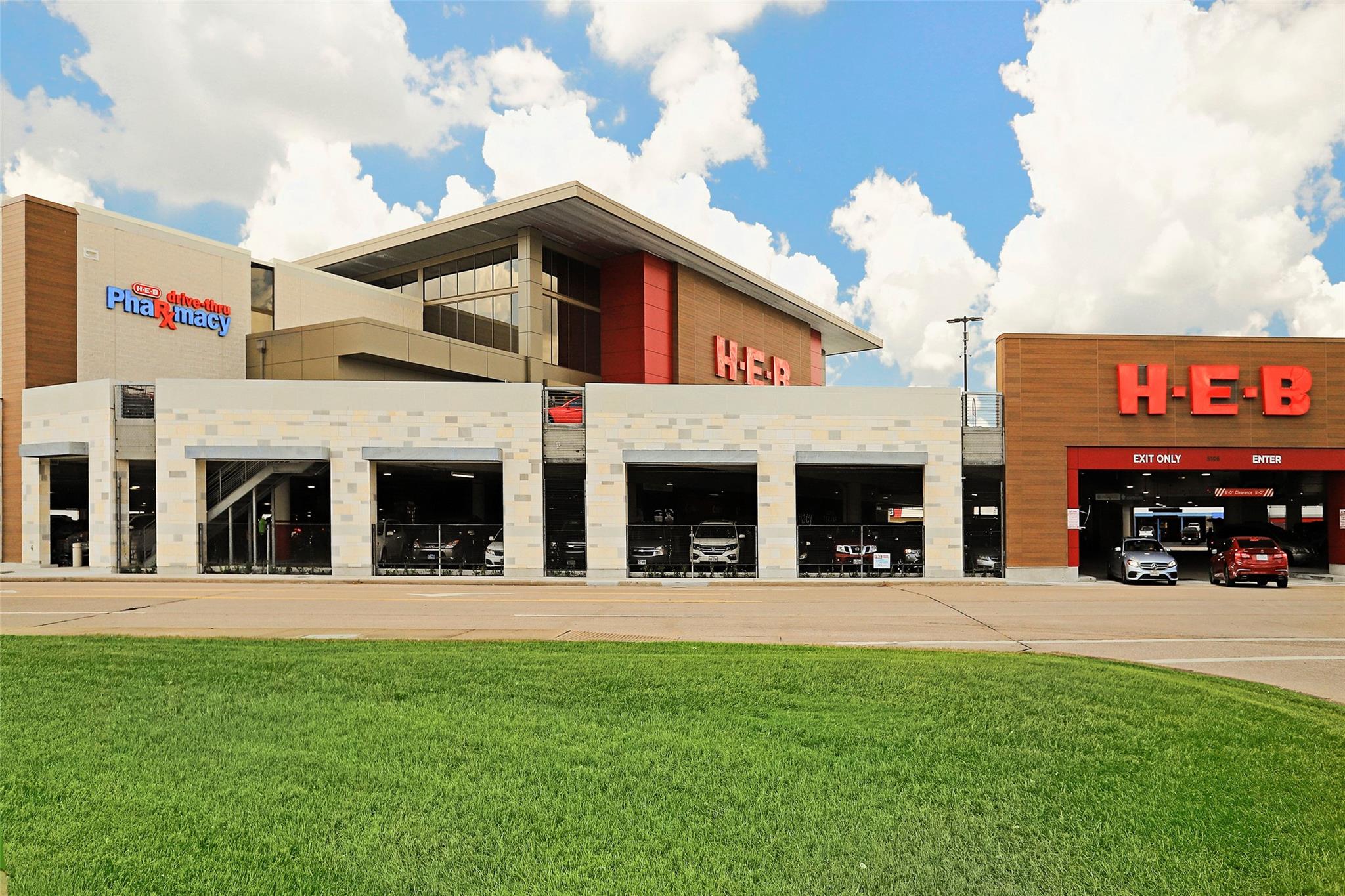 1114 Colonial Street