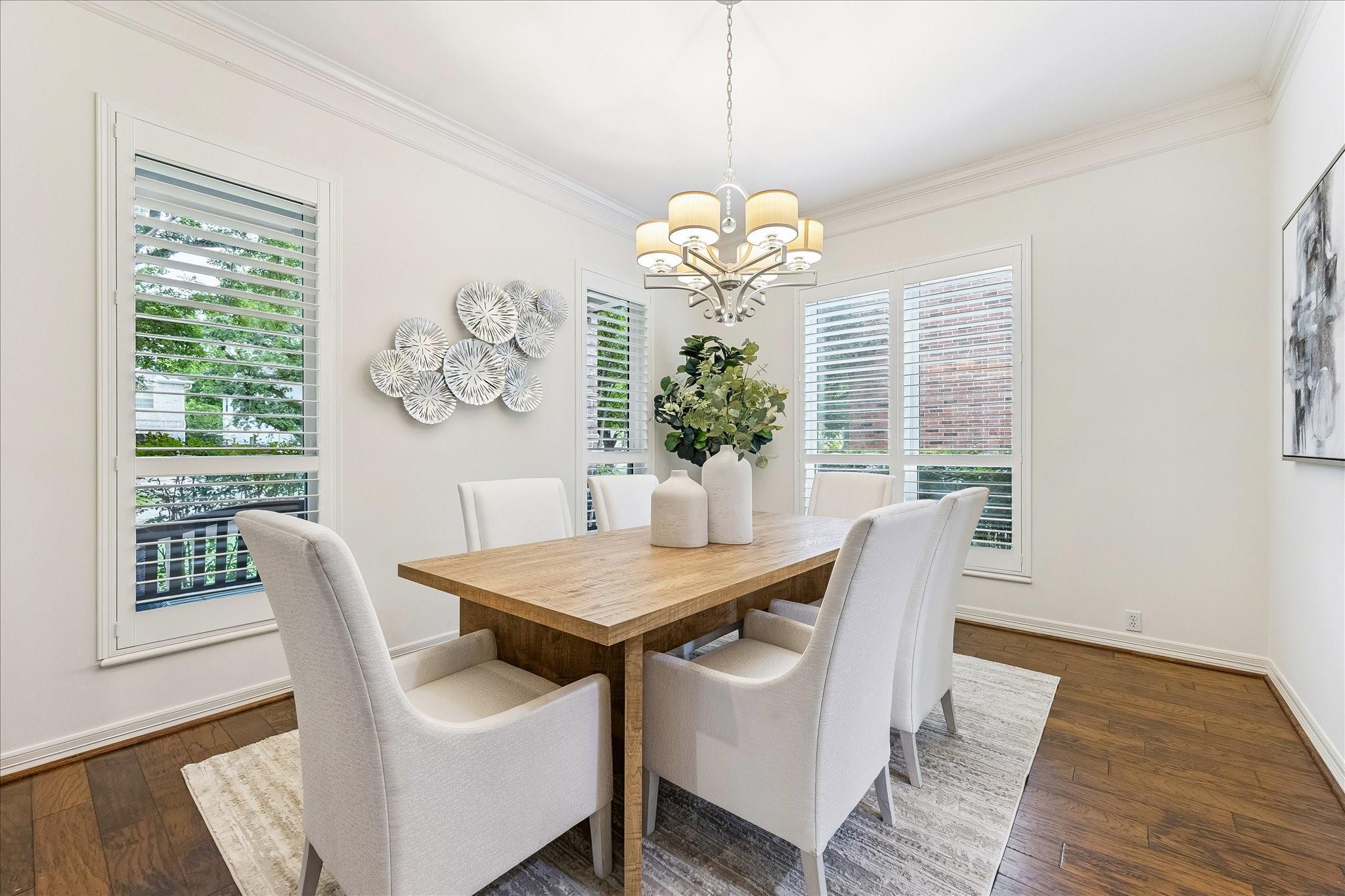 1114 Colonial Street