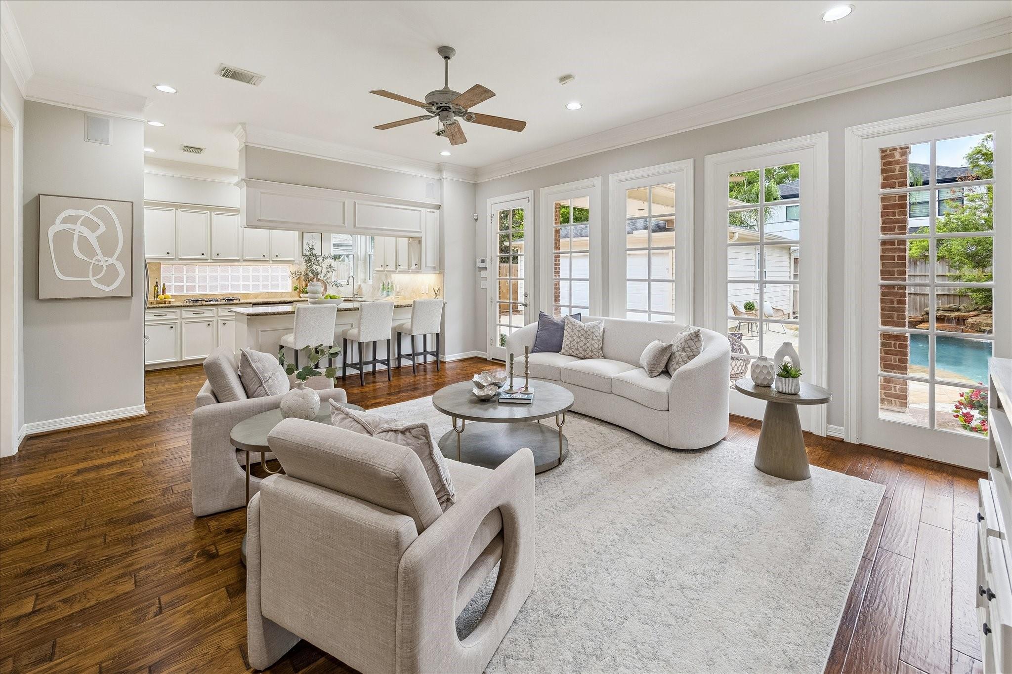 1114 Colonial Street