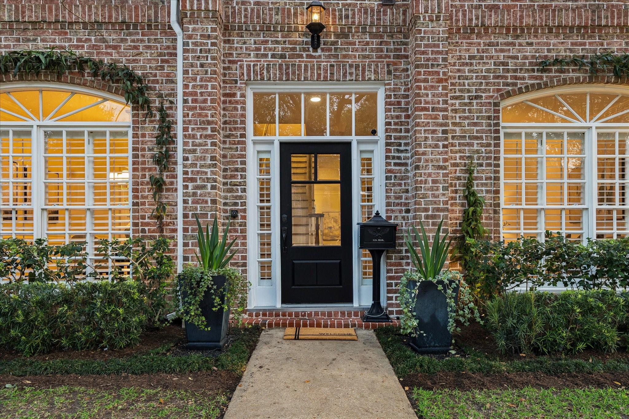 4025 Villanova Street