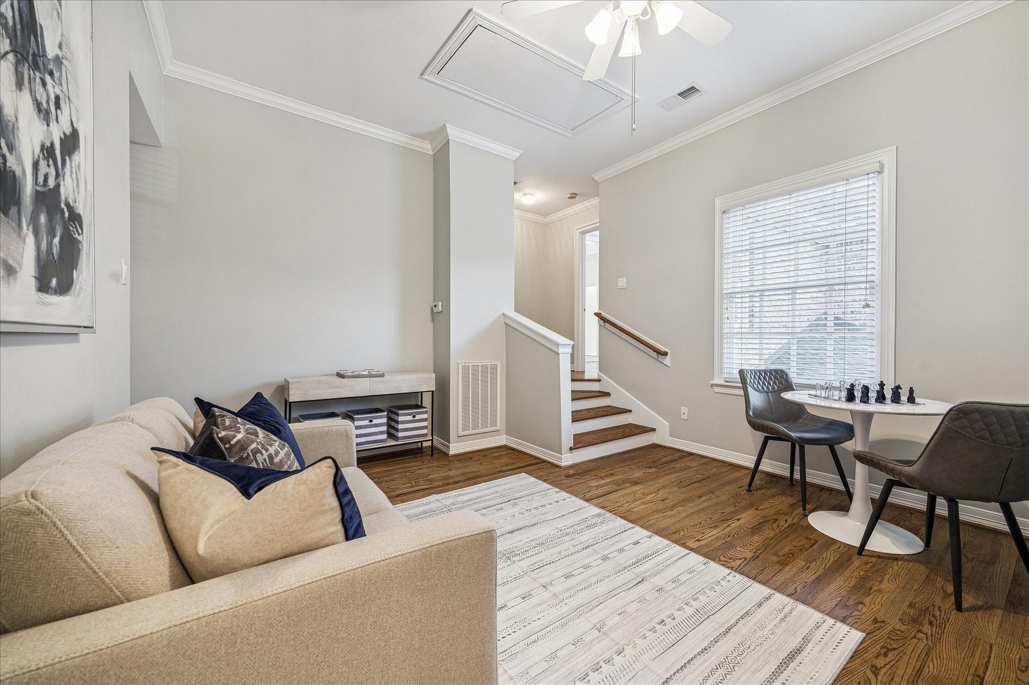 4025 Villanova Street