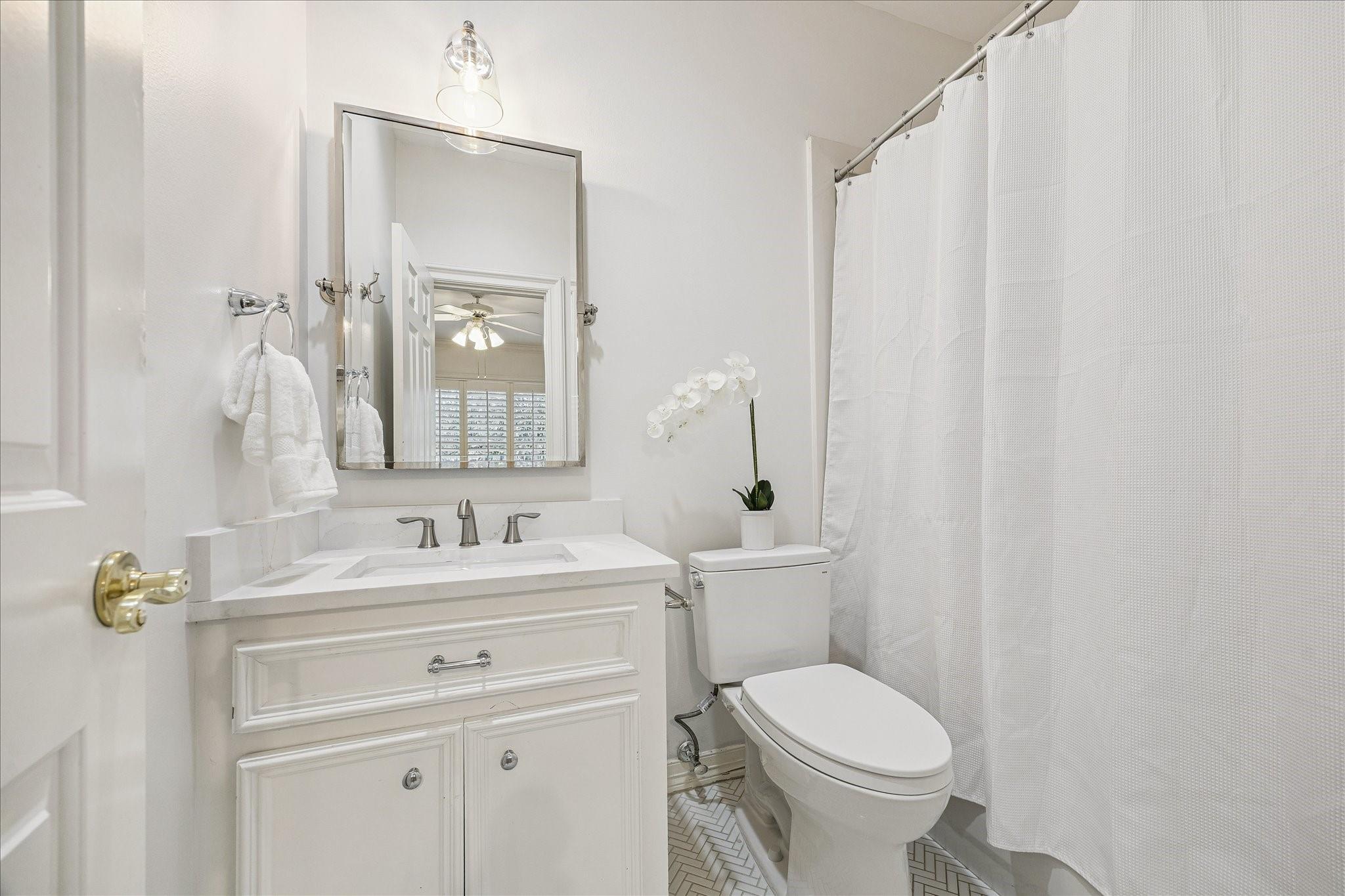 4025 Villanova Street