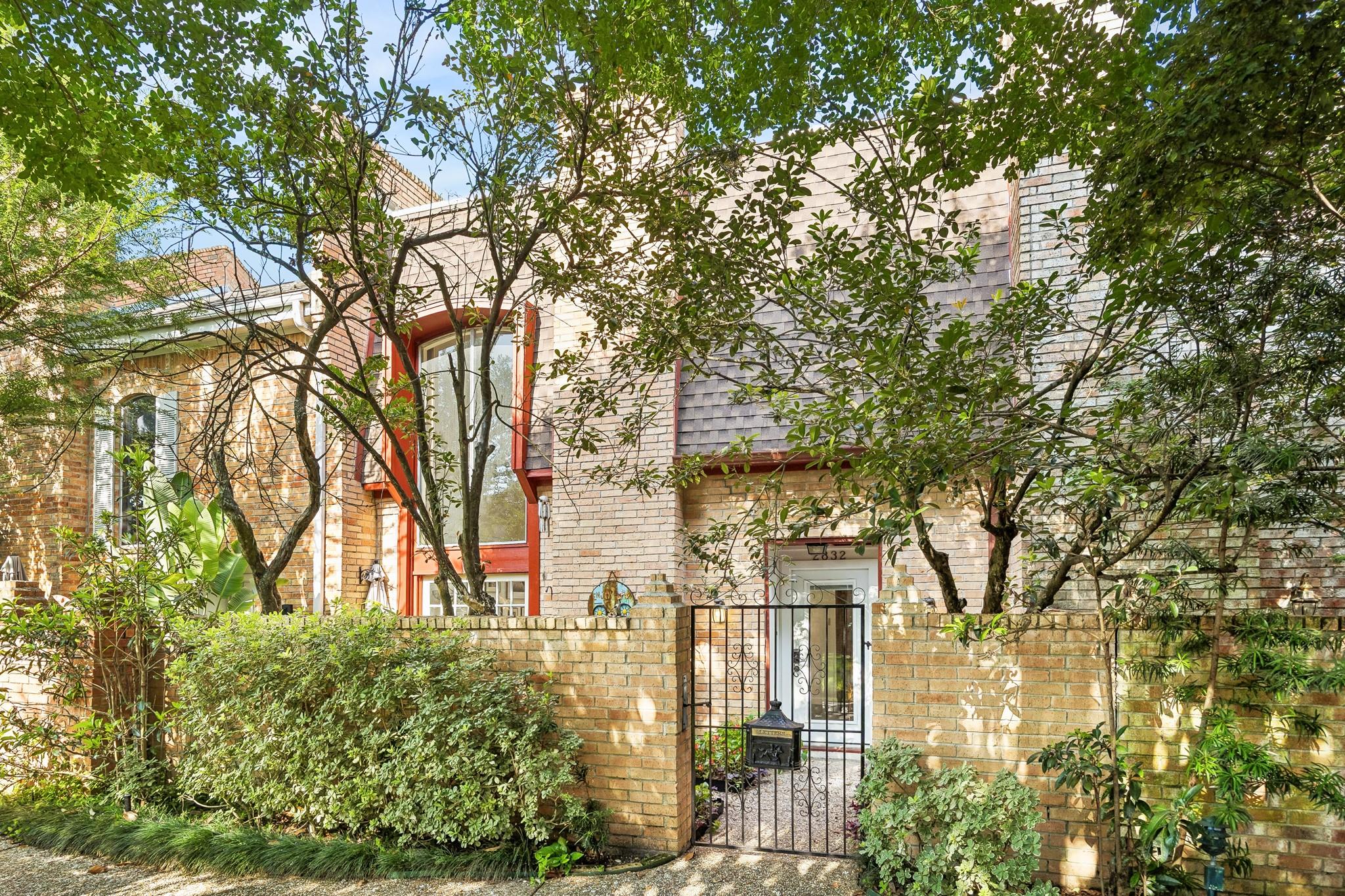 2832 Bellefontaine Street