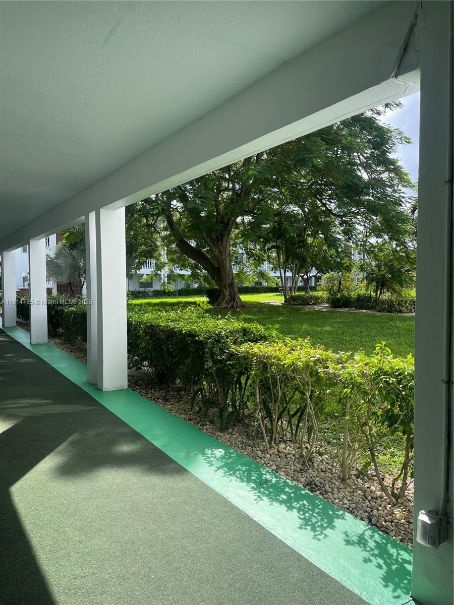 5208 NE 24th Ter # F109