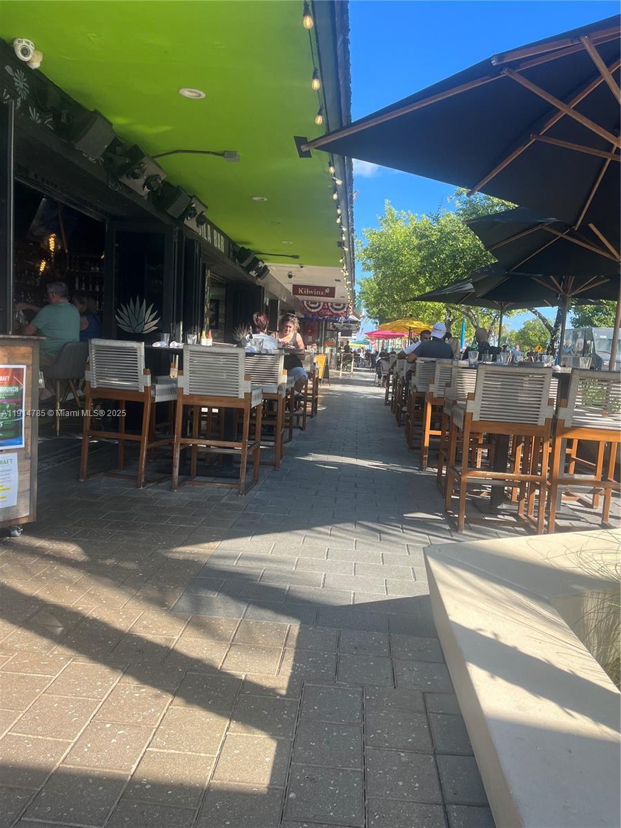 5208 NE 24th Ter # F109