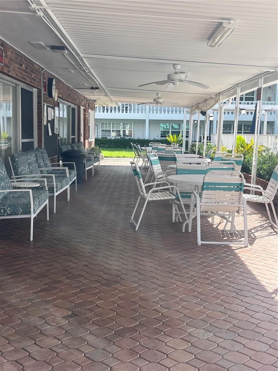 5208 NE 24th Ter # F109