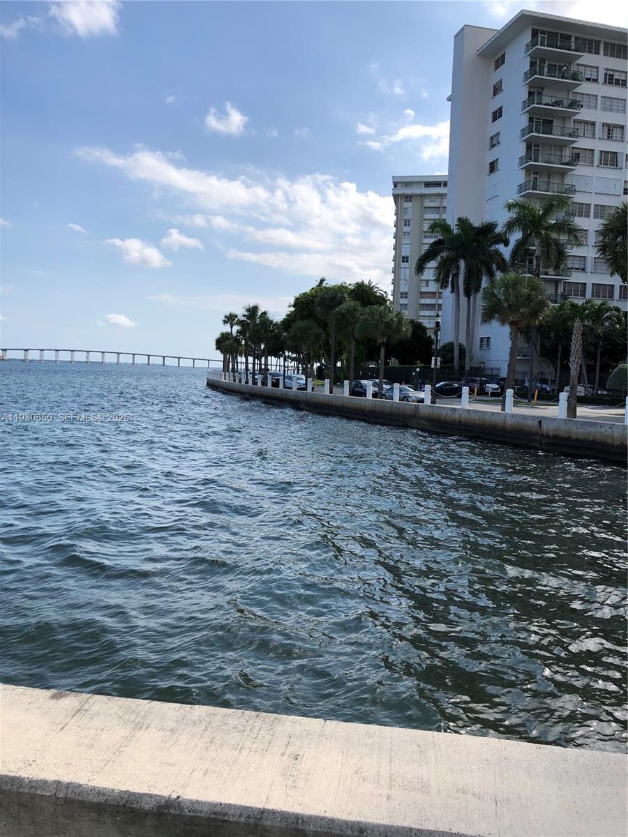 1408 Brickell Bay Dr # 302