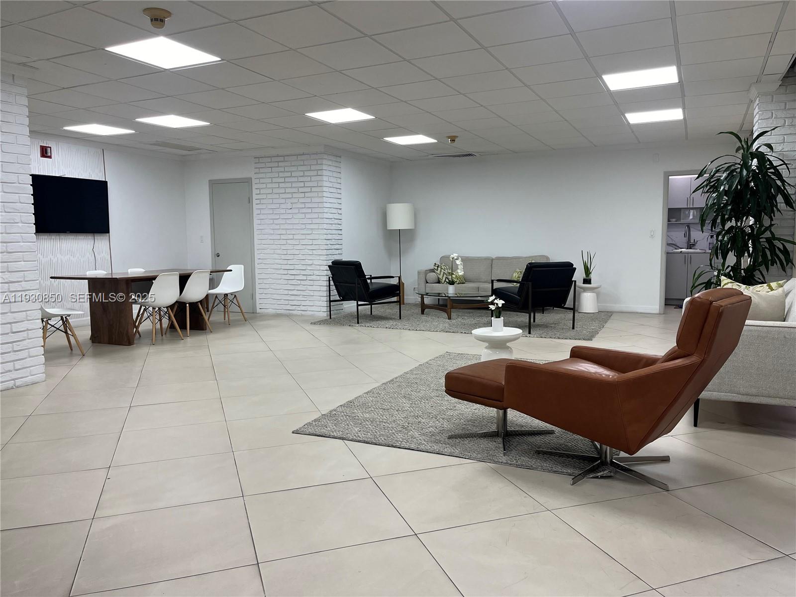 1408 Brickell Bay Dr # 302