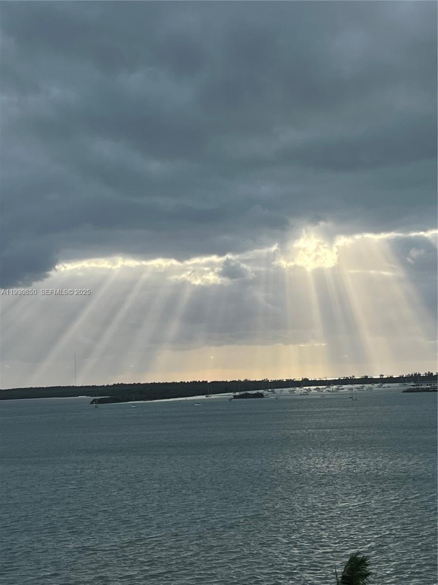 1408 Brickell Bay Dr # 302