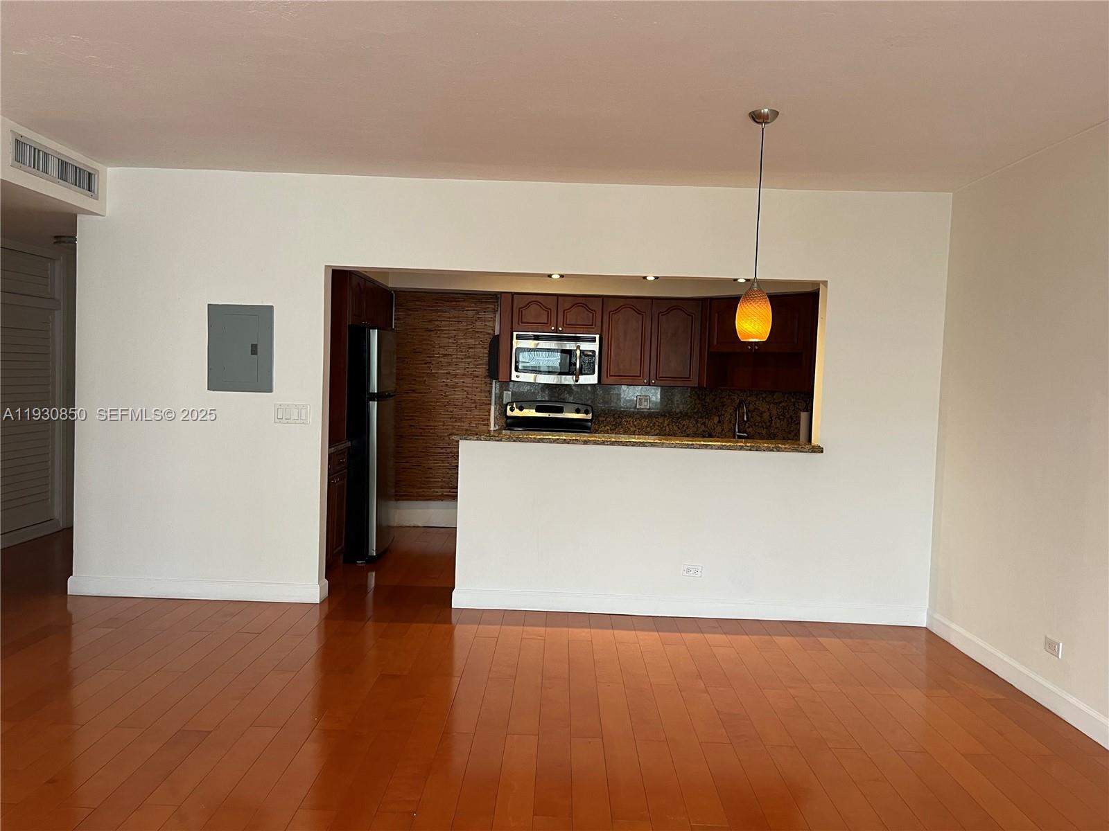 1408 Brickell Bay Dr # 302