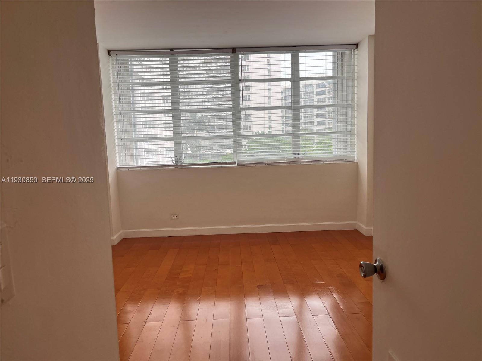 1408 Brickell Bay Dr # 302