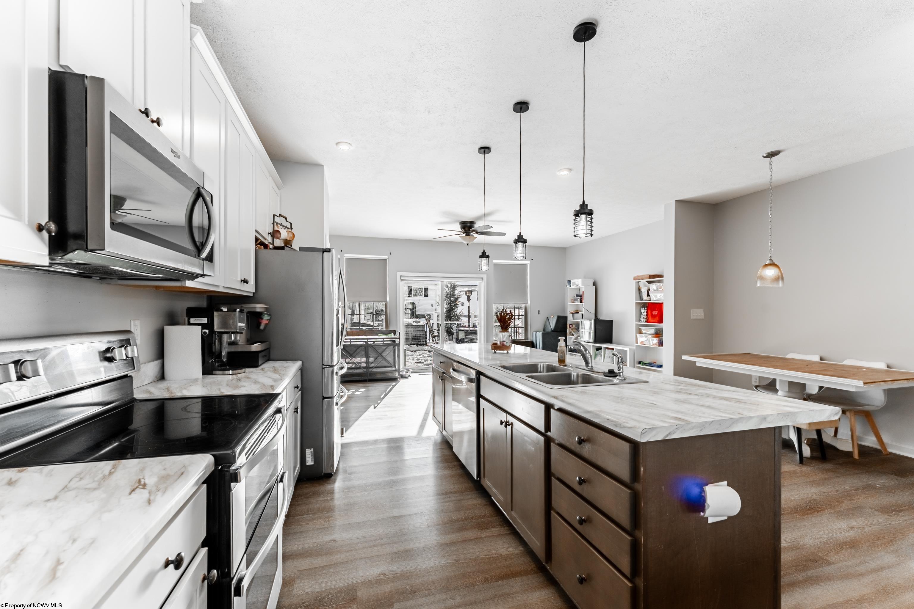 529 Turquoise Lane