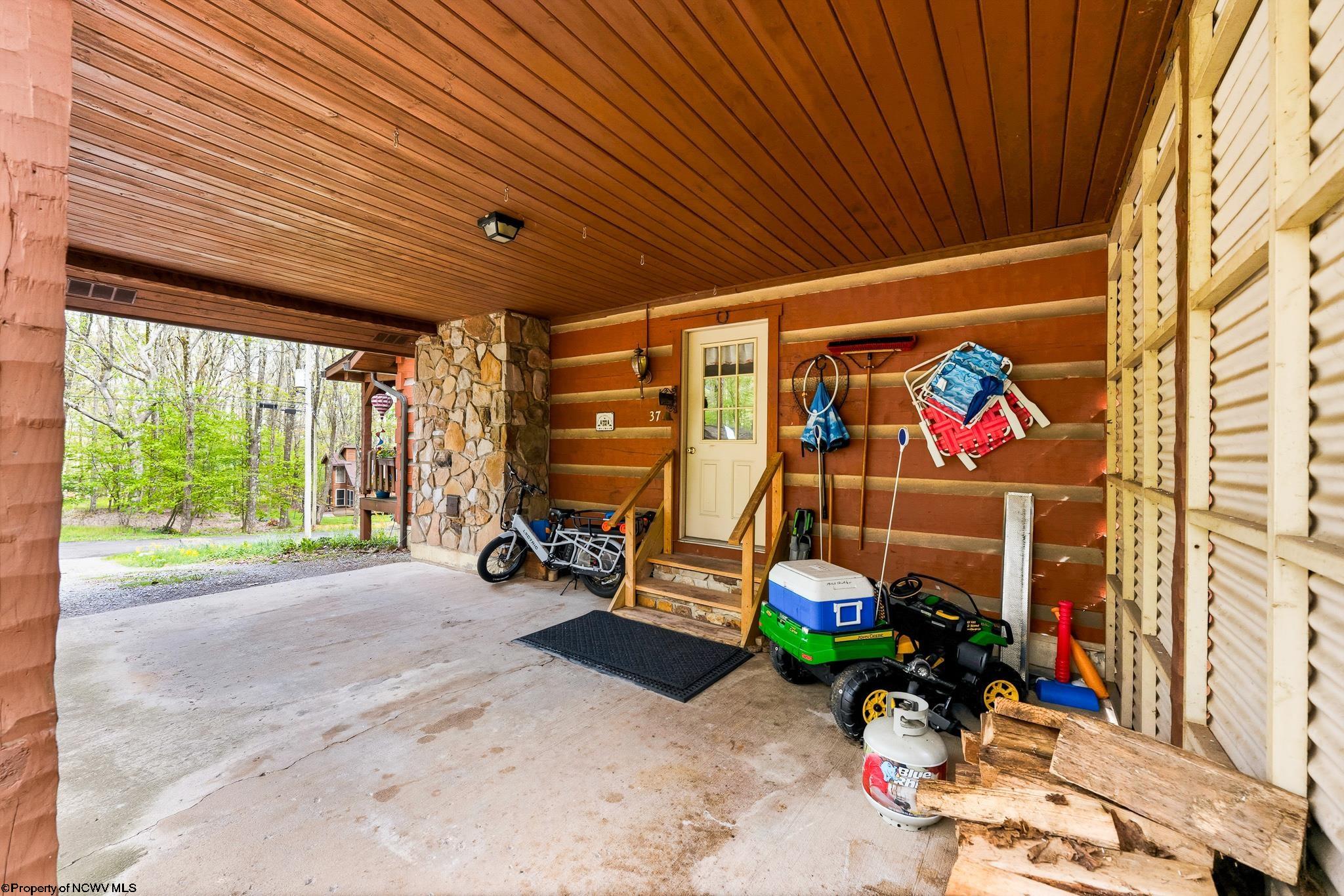 37 Sorrel Court