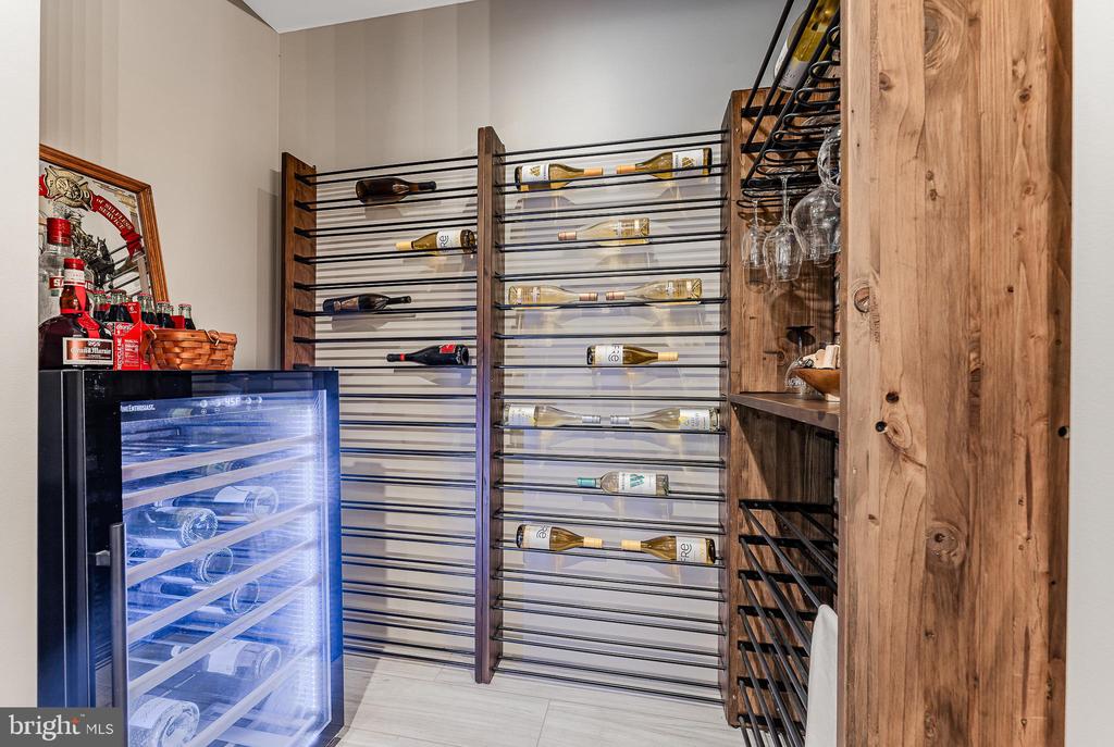 1001 SUTTER LANE
