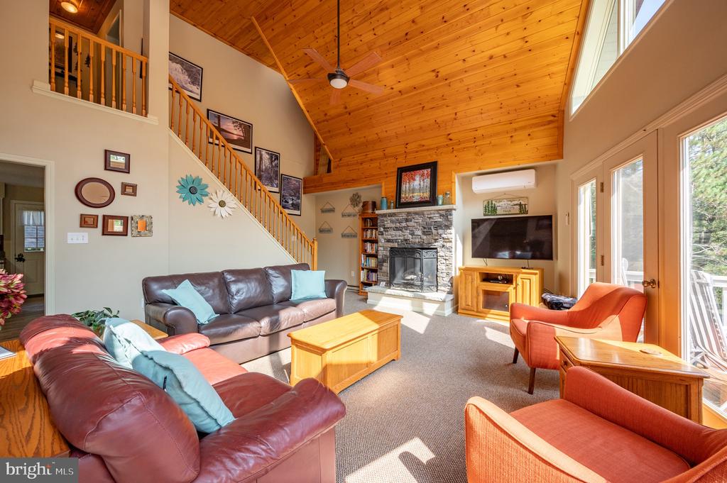 381 VALLEY VIEW DRIVE