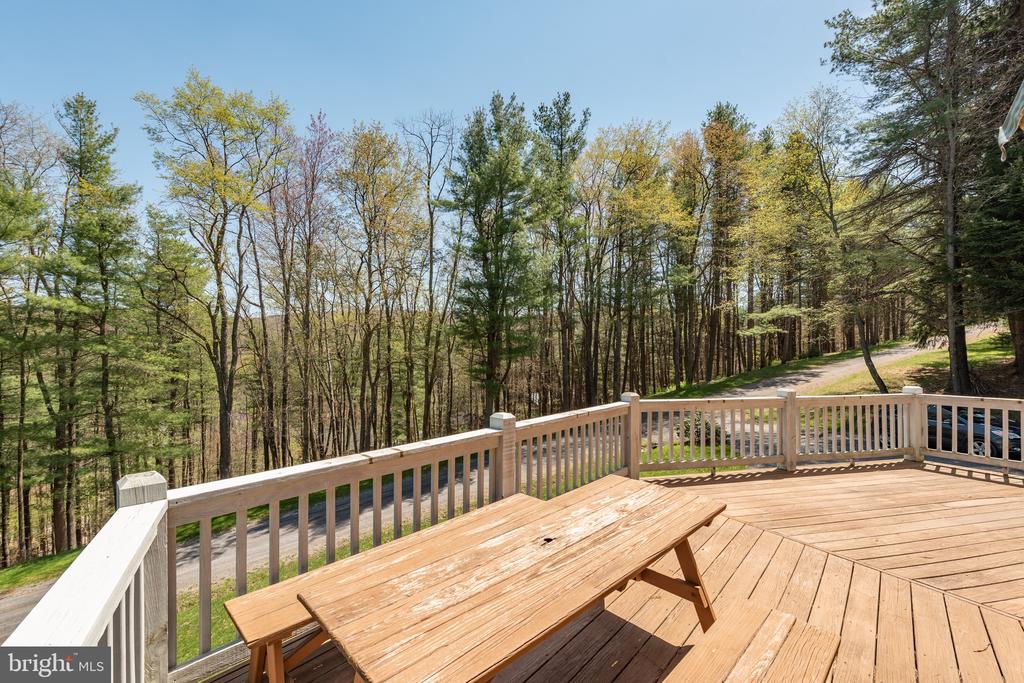 381 VALLEY VIEW DRIVE