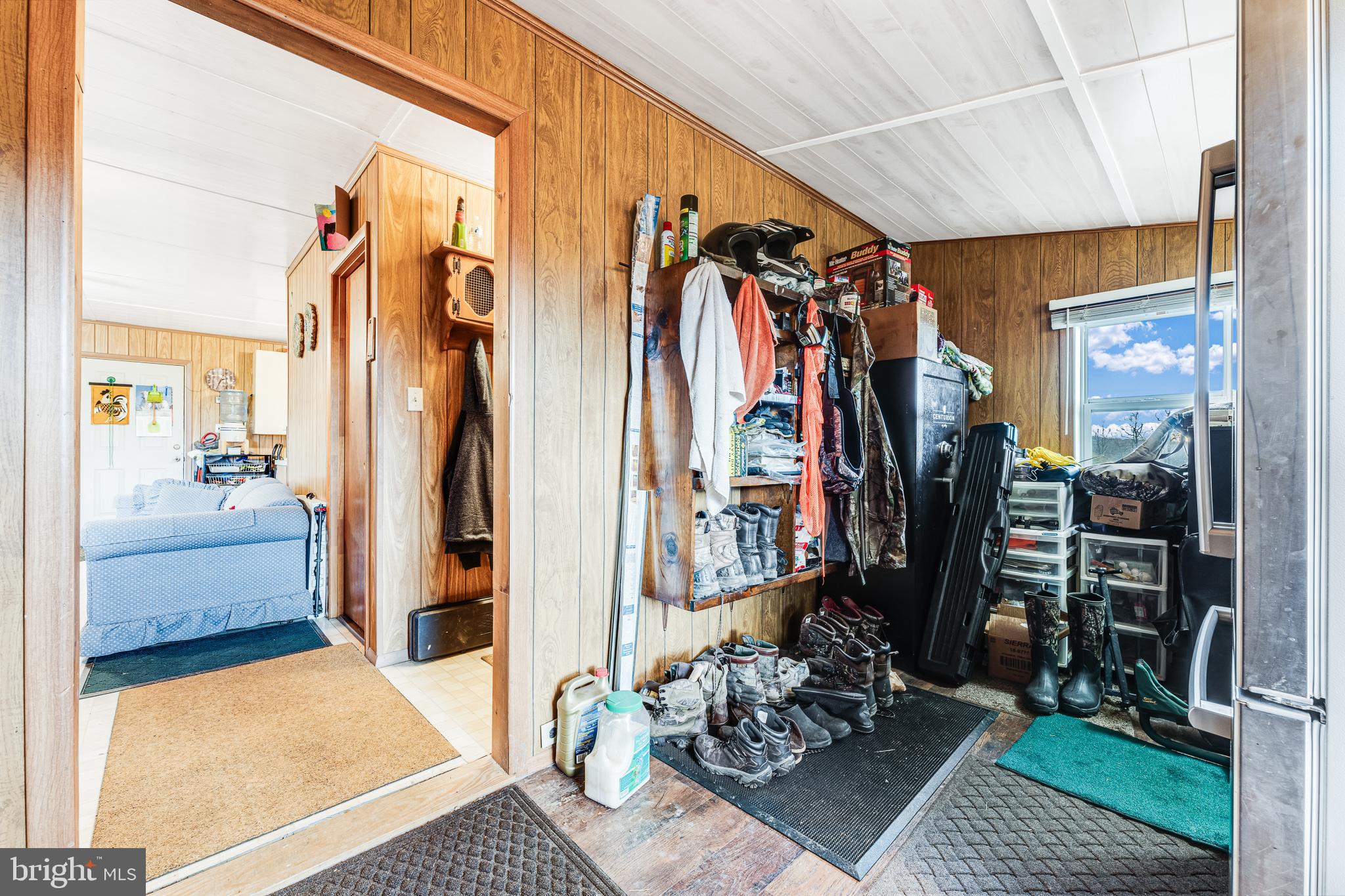 465 KING WILDESEN ROAD