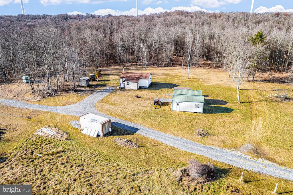 465 KING WILDESEN ROAD