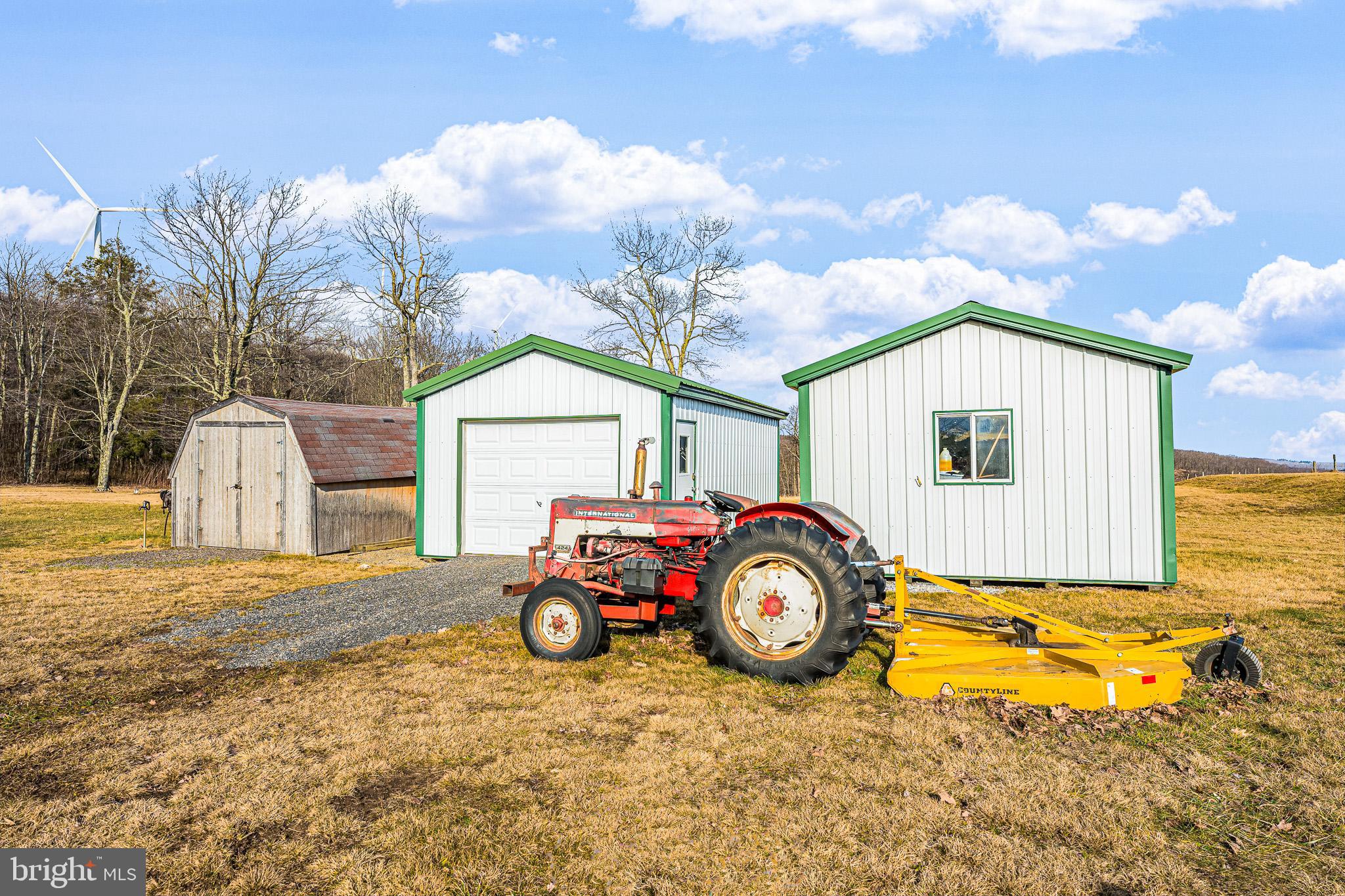 465 KING WILDESEN ROAD