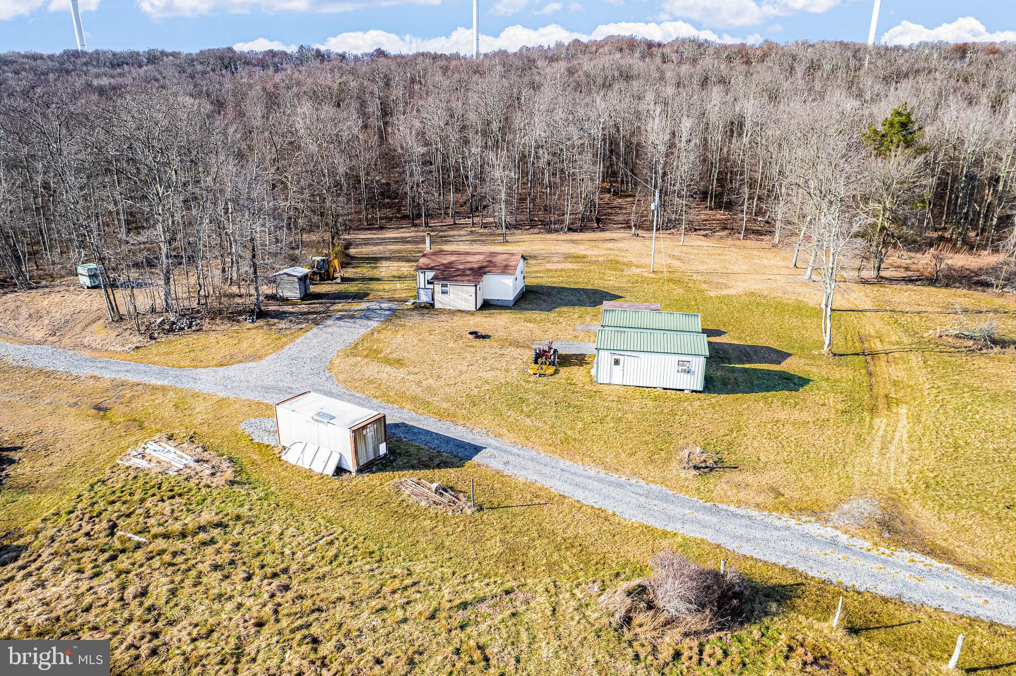465 KING WILDESEN ROAD