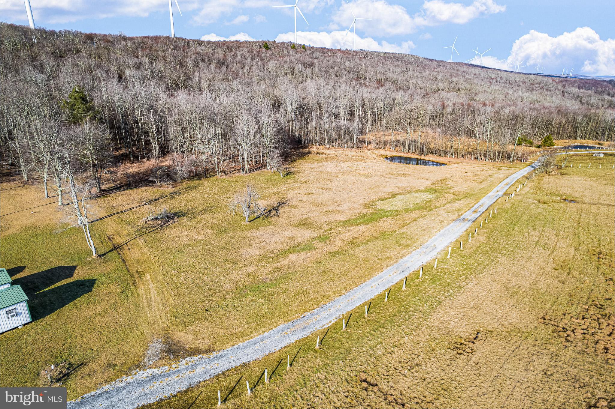 465 KING WILDESEN ROAD