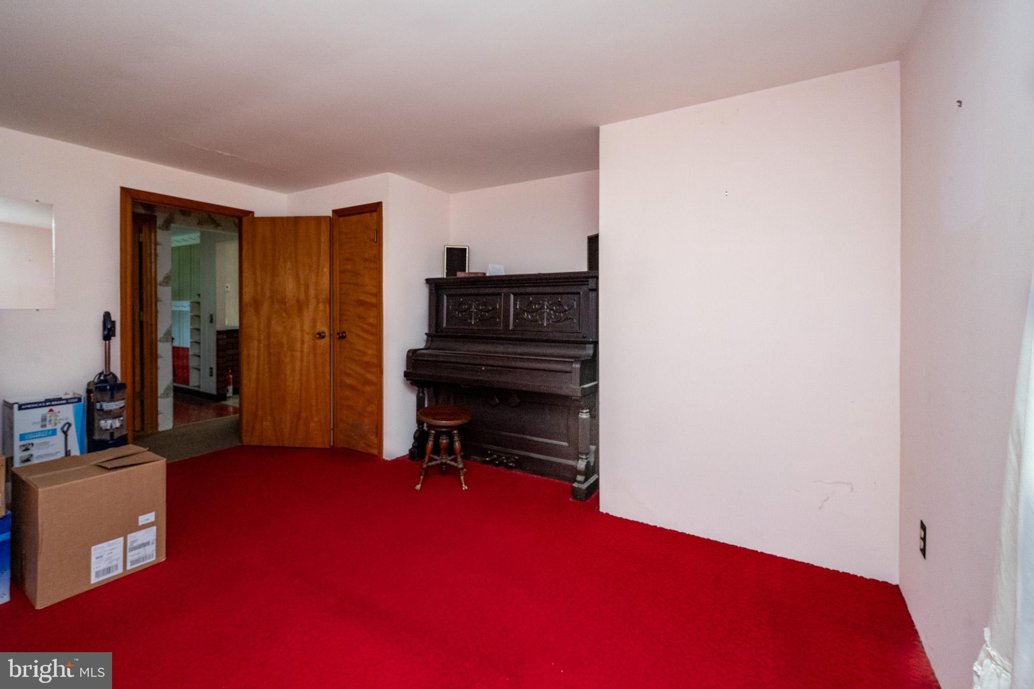 1073 GEORGE WASHINGTON HIGHWAY