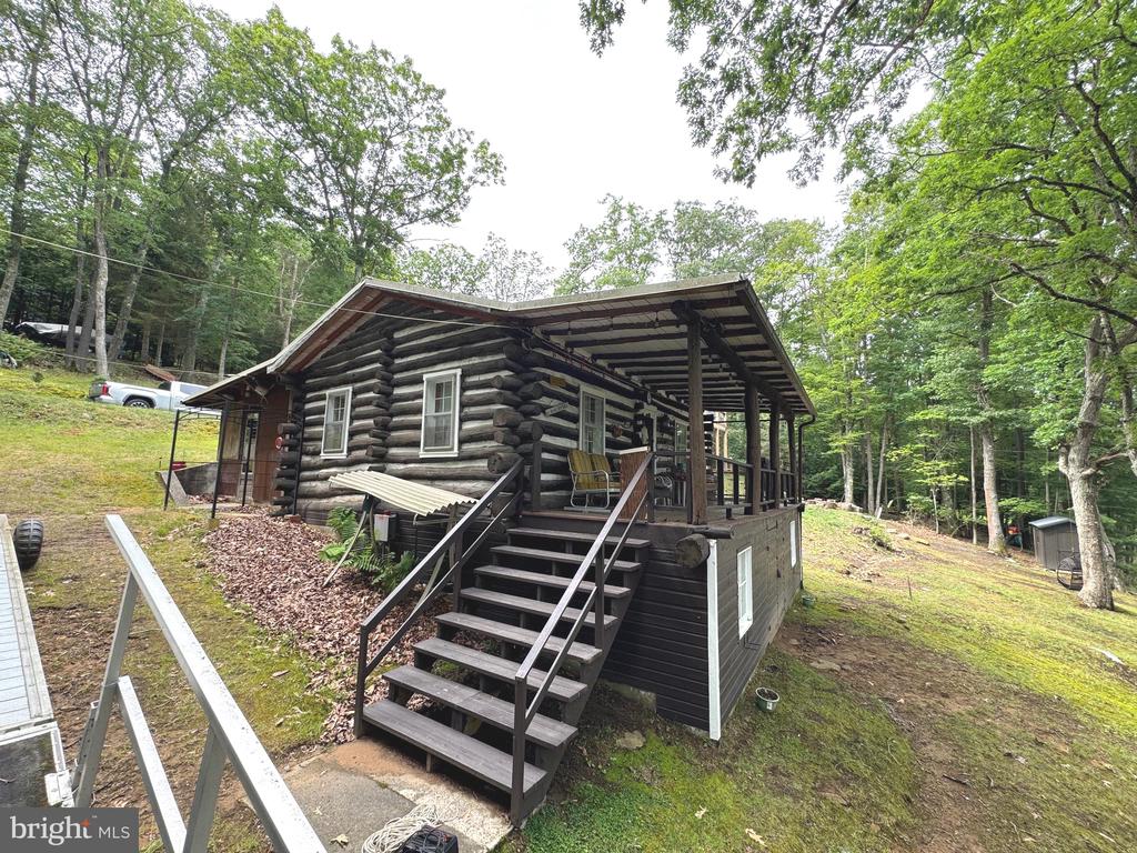 179 LAUREL LANE