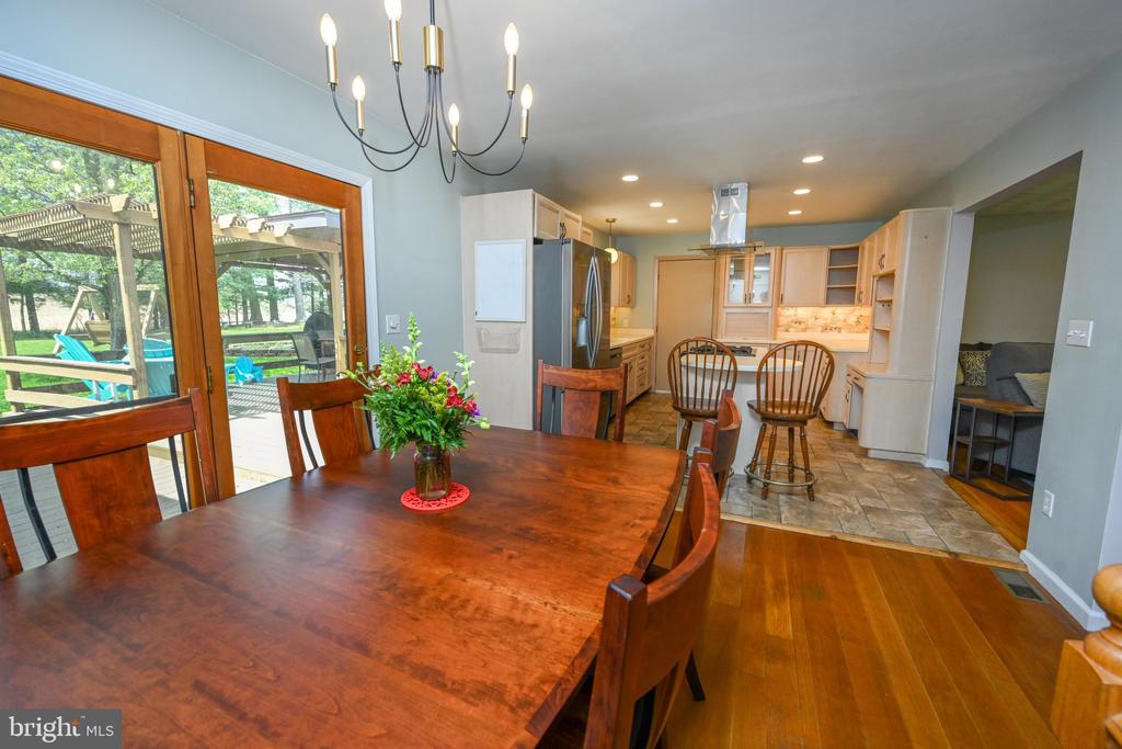 1220 BROADFORD ROAD