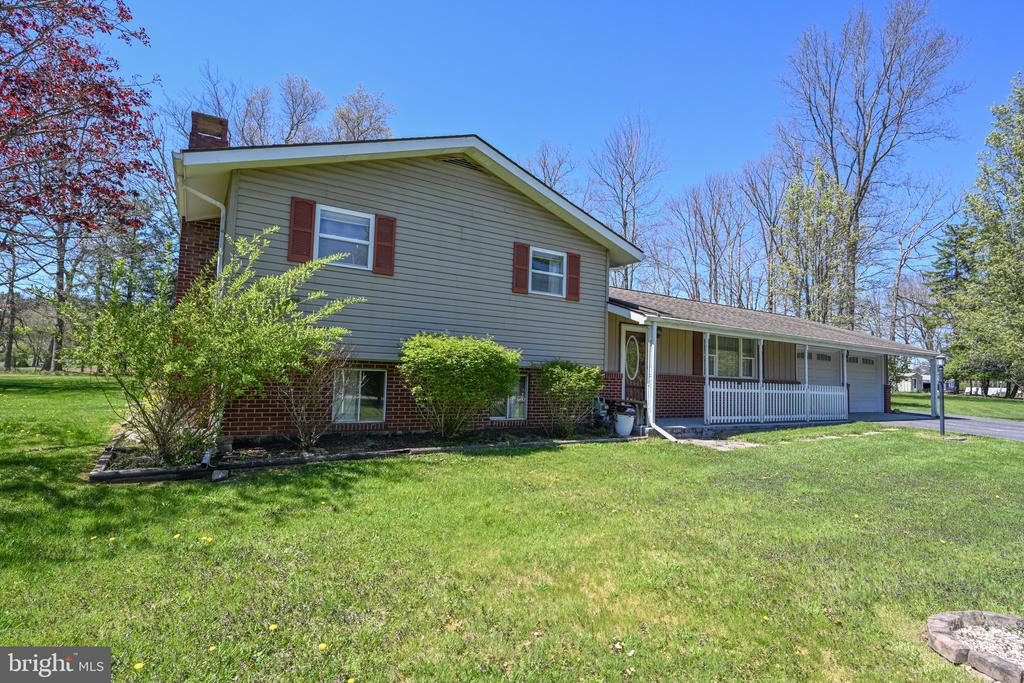 1220 BROADFORD ROAD
