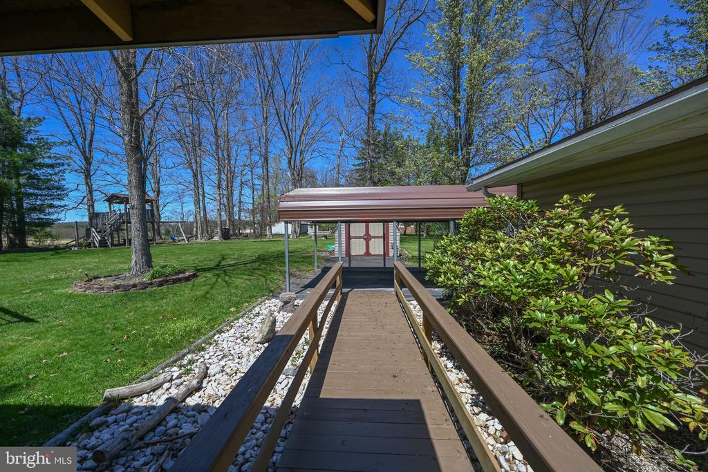1220 BROADFORD ROAD