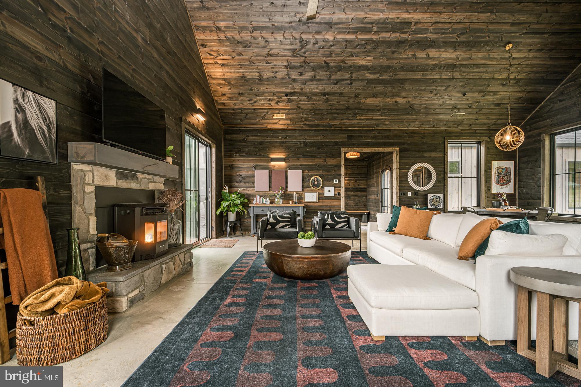 92 ASPEN HILLS DRIVE