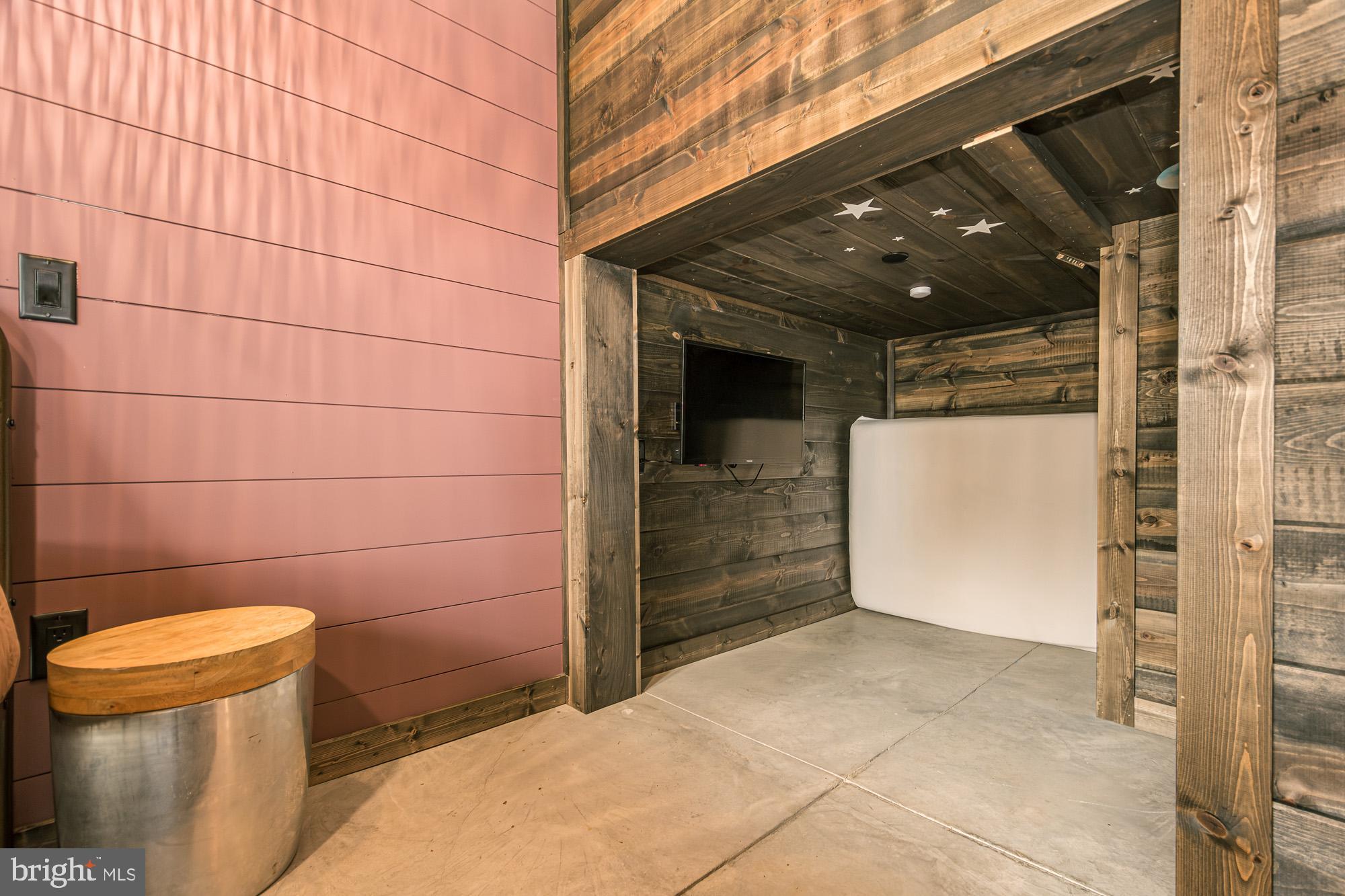 92 ASPEN HILLS DRIVE