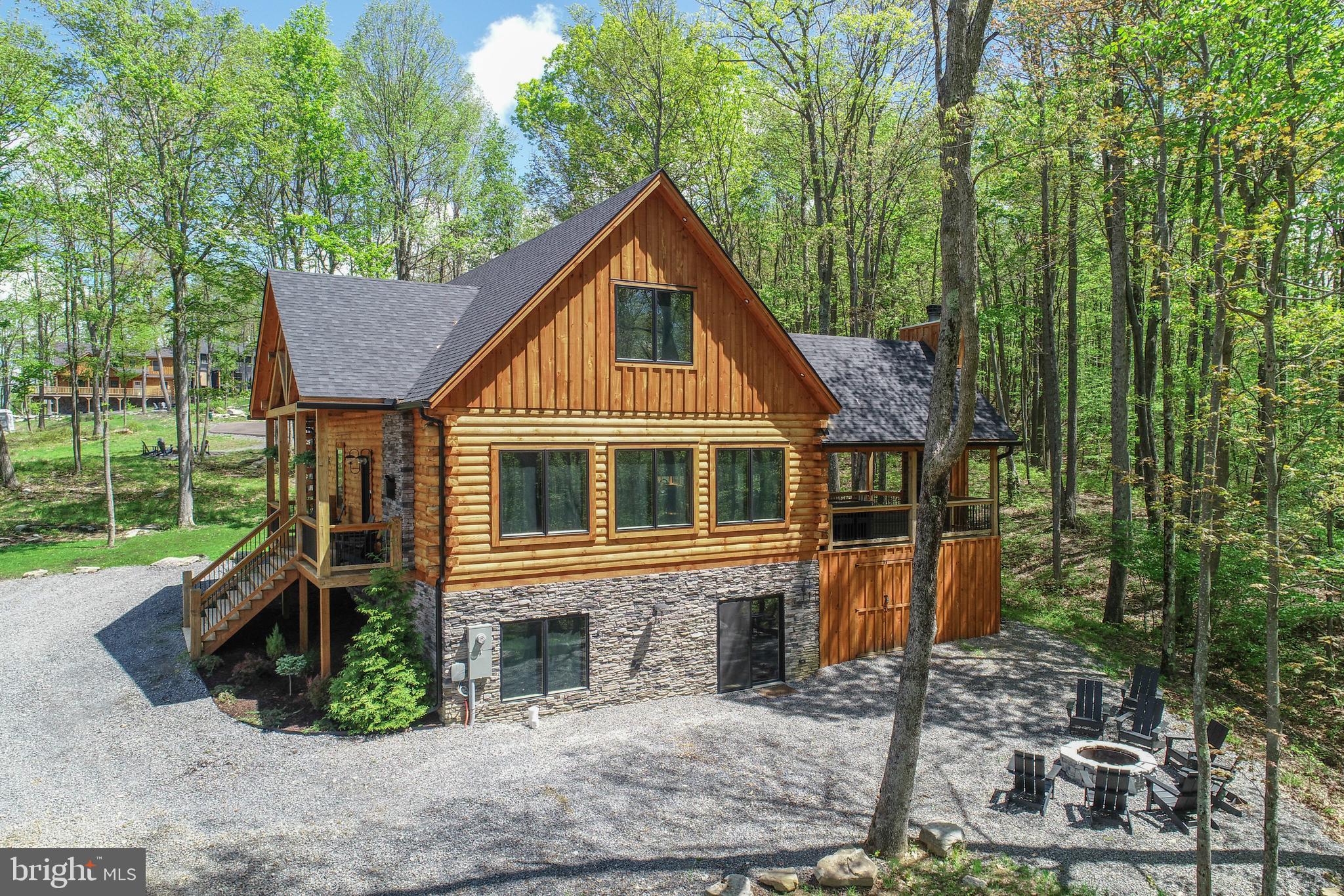 1067 N CAMP ROAD