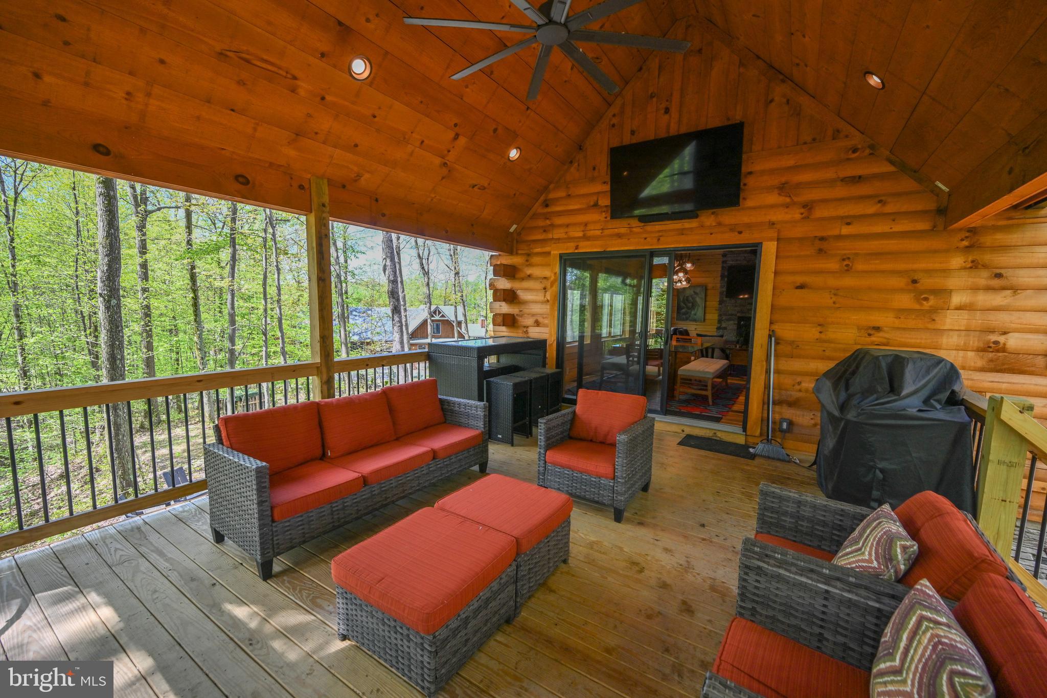 1067 N CAMP ROAD