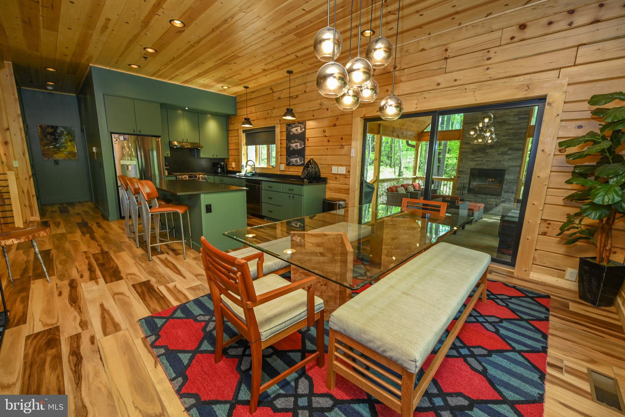 1067 N CAMP ROAD