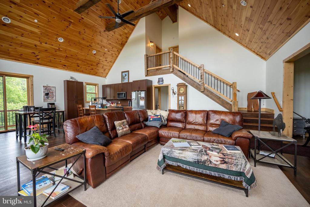 120 DAISY DRIVE