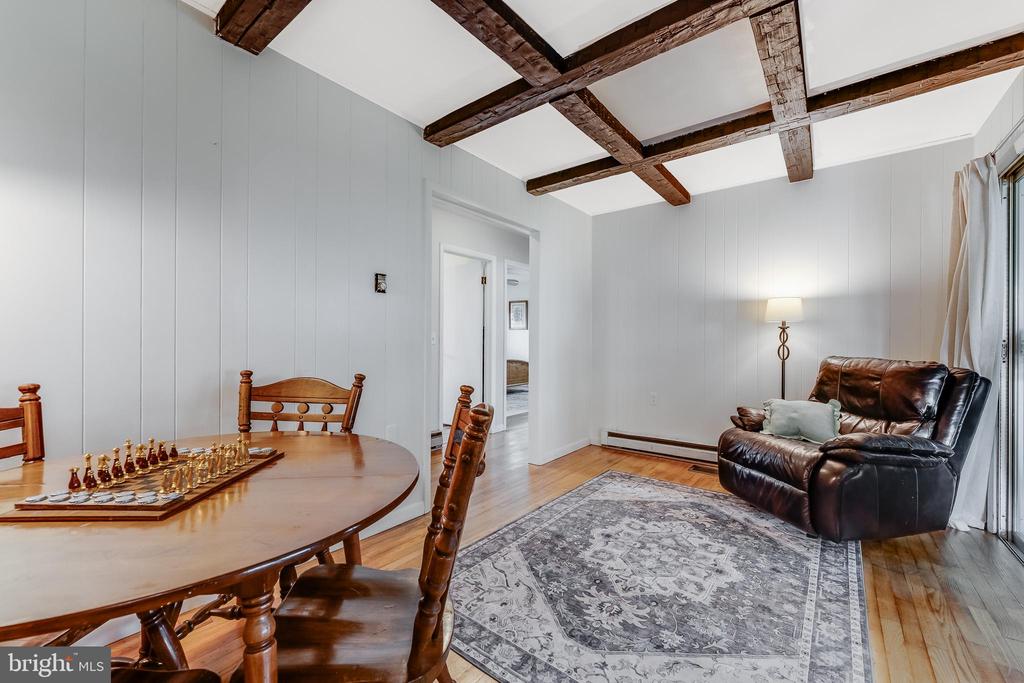 215 N 10TH STREET