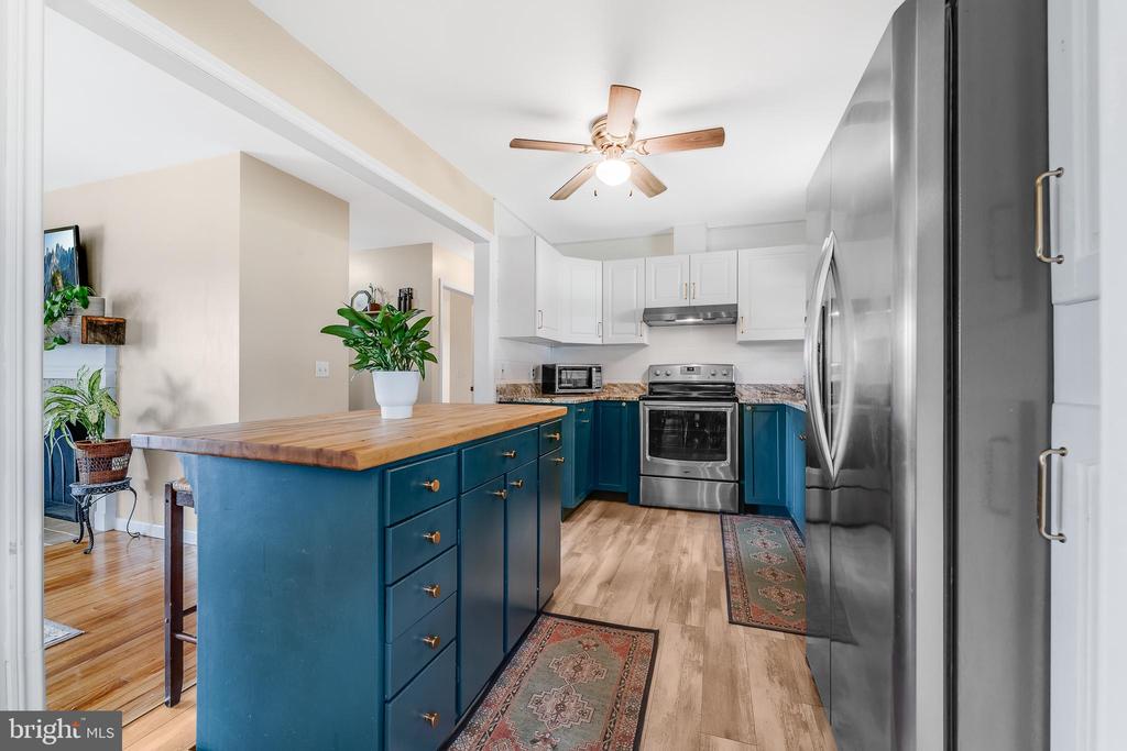 215 N 10TH STREET