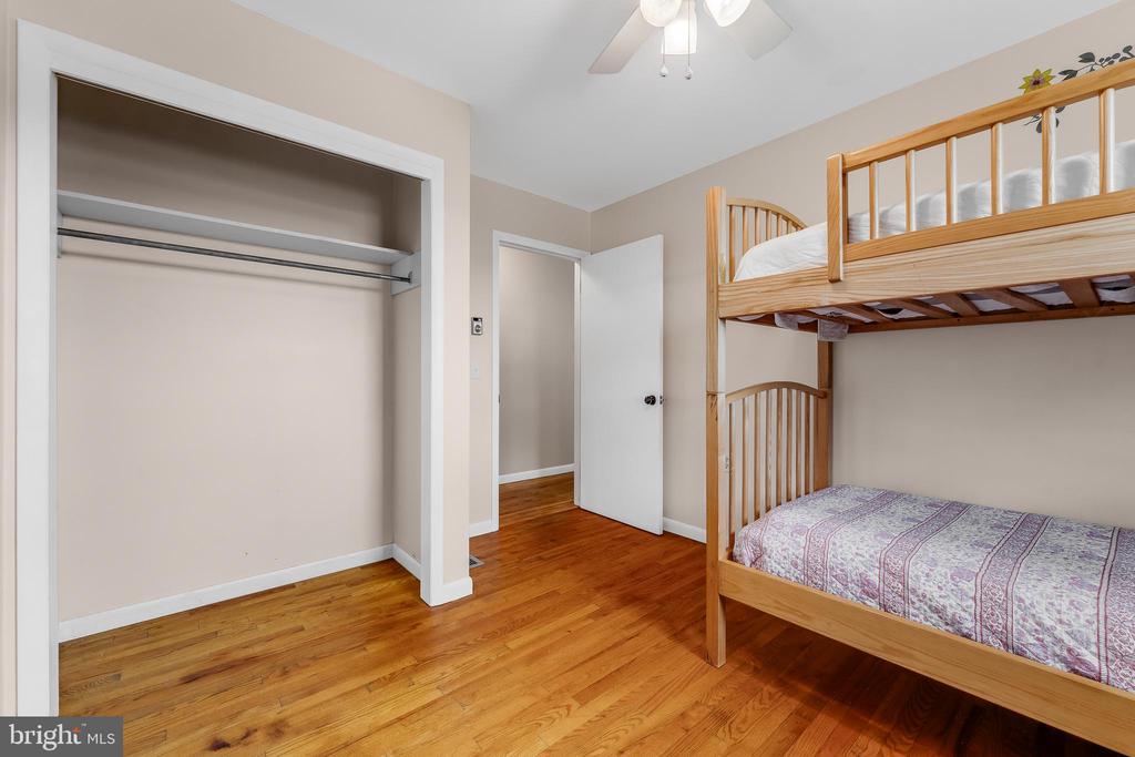 215 N 10TH STREET