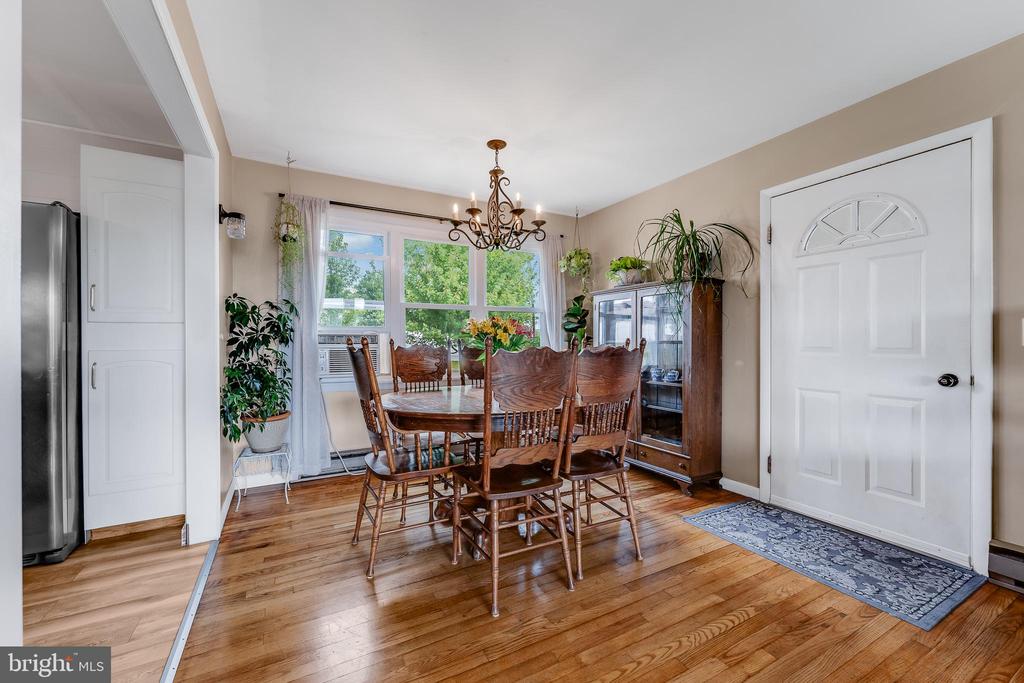 215 N 10TH STREET