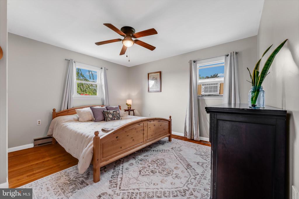 215 N 10TH STREET