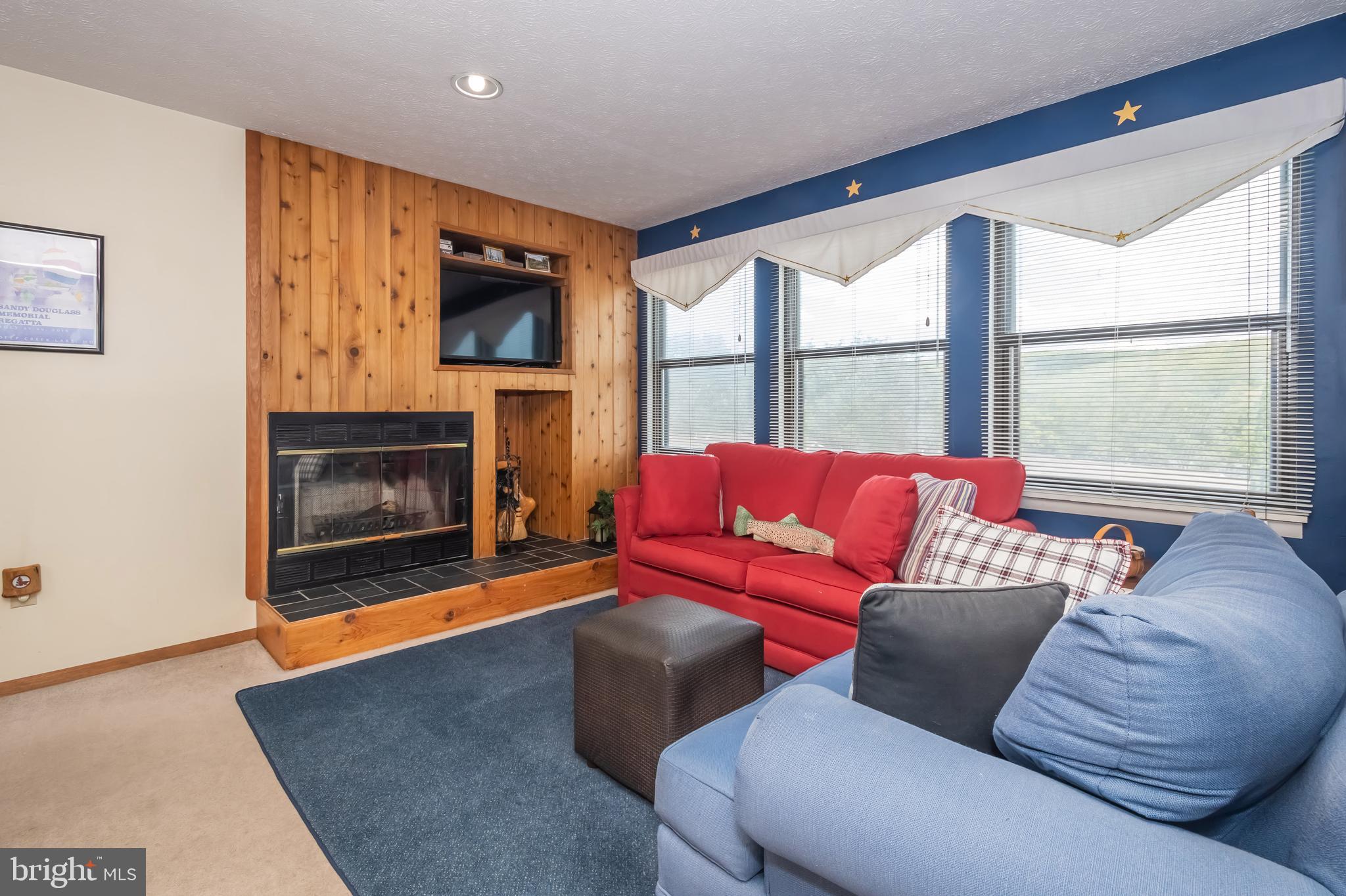 157 JEFFREY LANE 21A