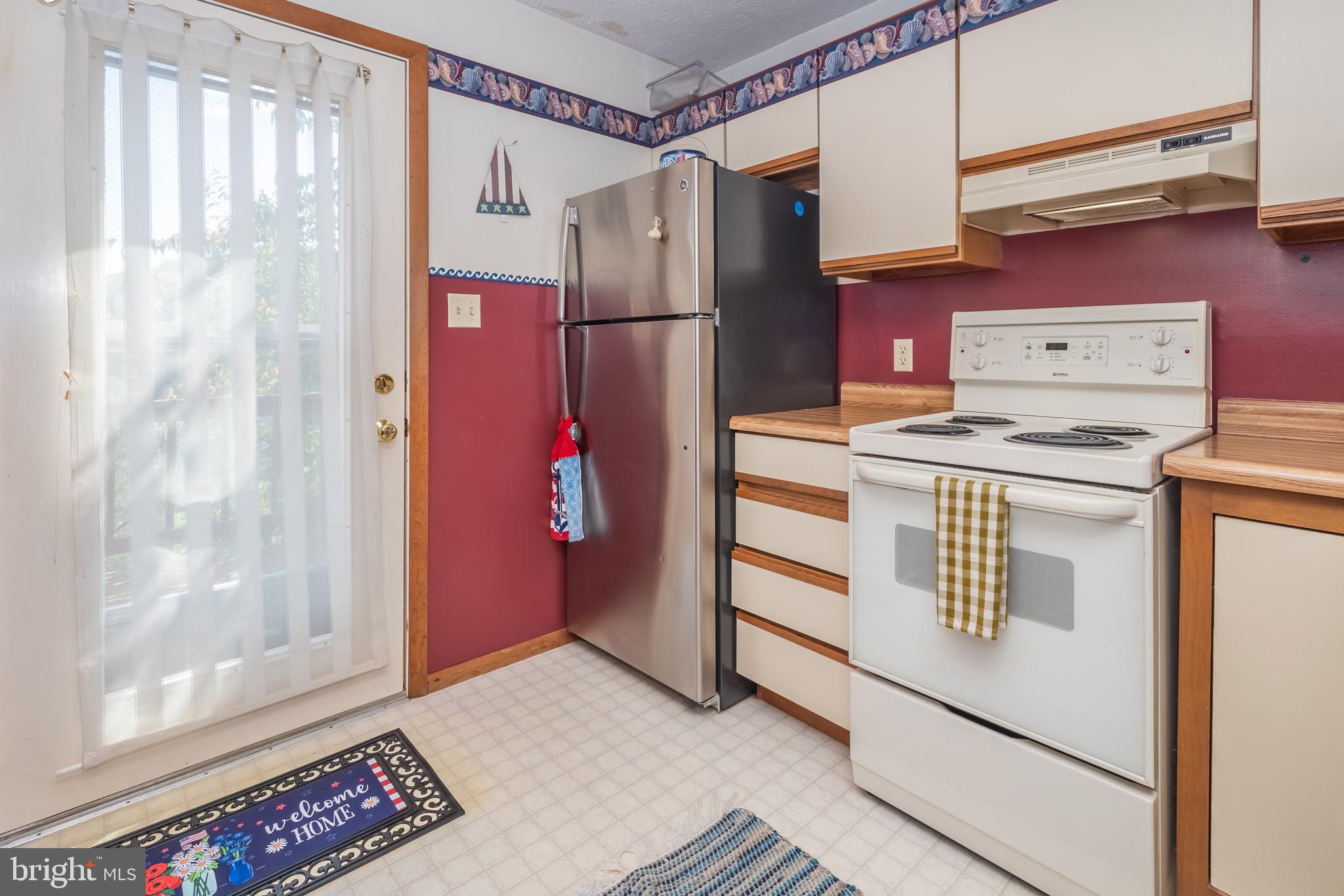 157 JEFFREY LANE 21A